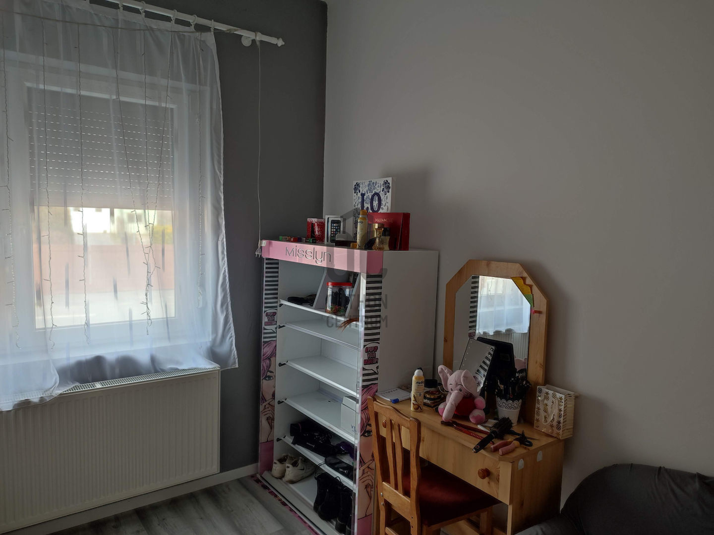 Gallery zoom image