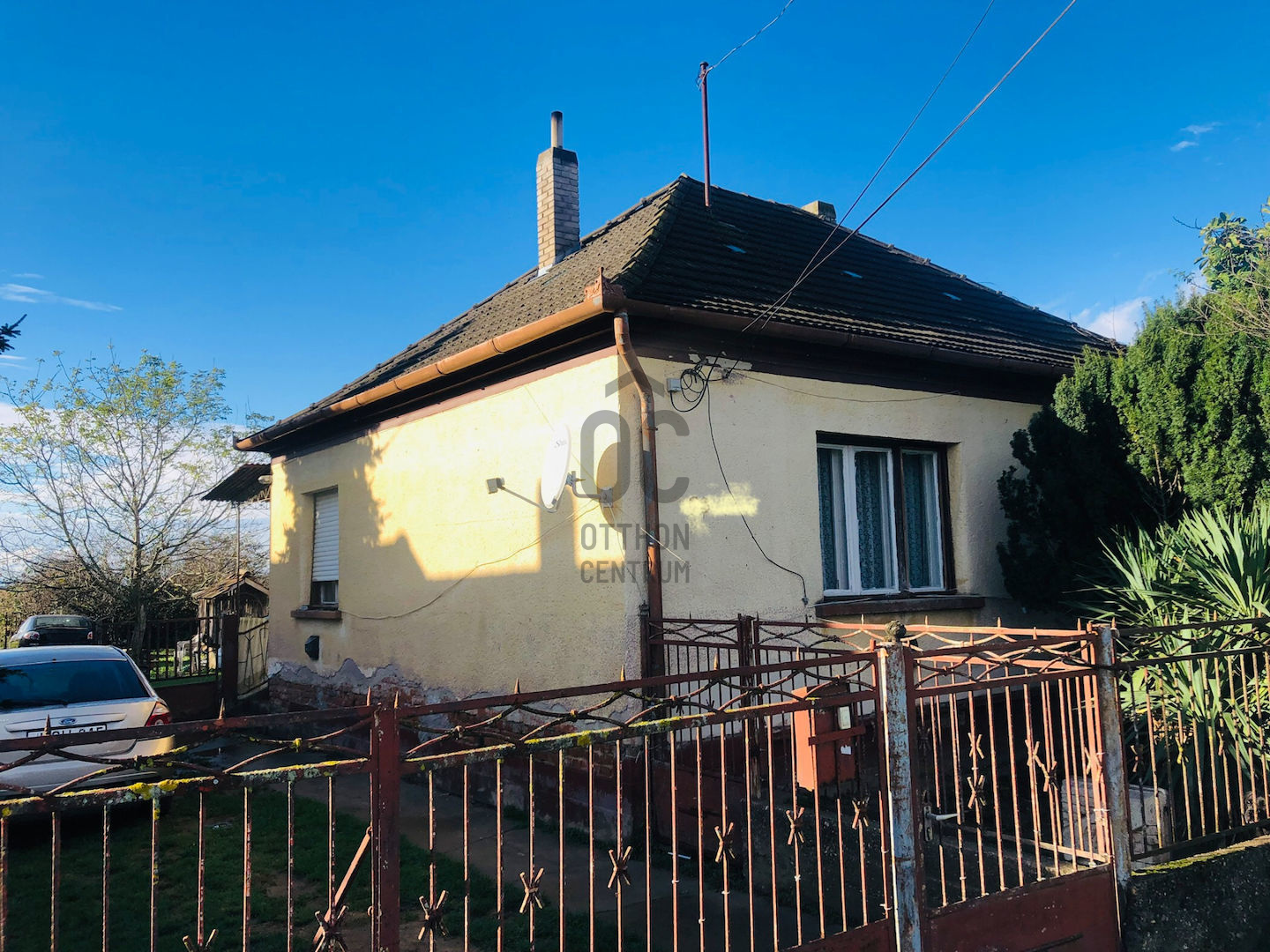 Gallery zoom image