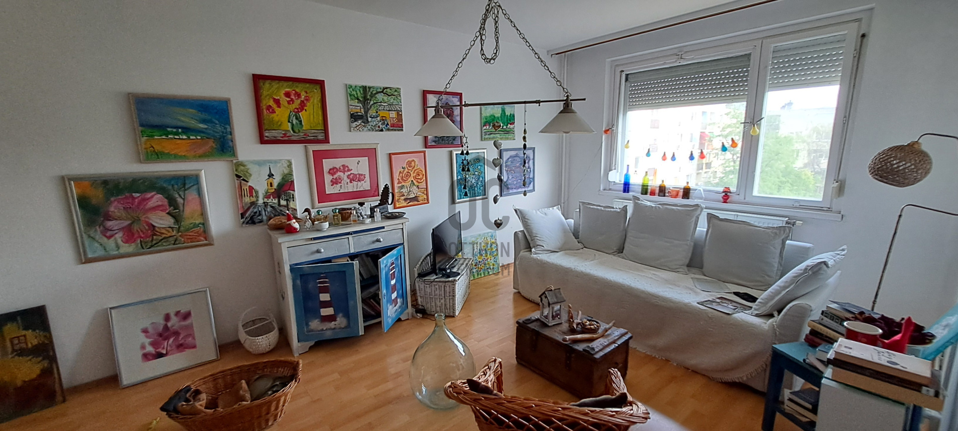 Gallery zoom image