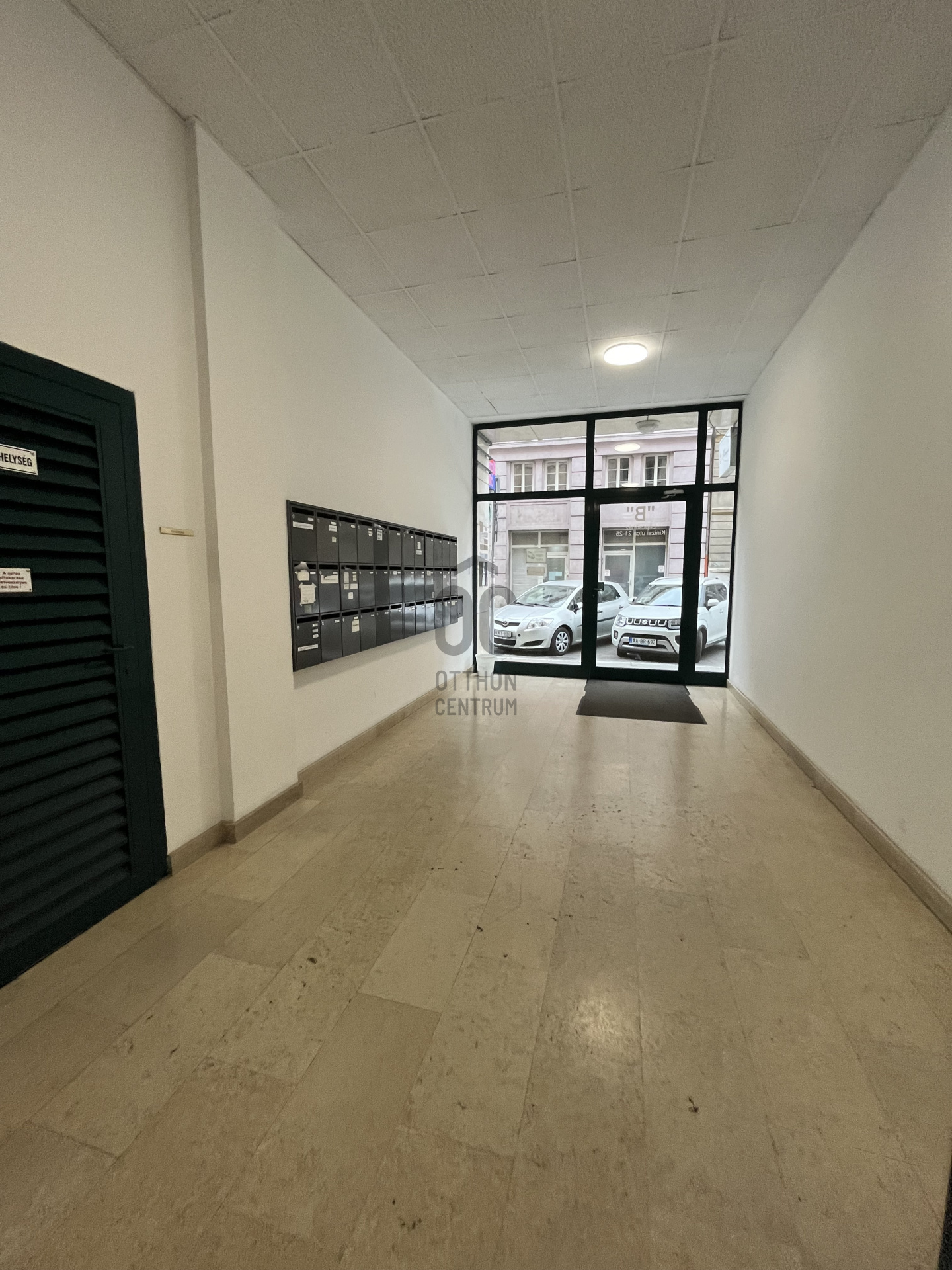 Gallery zoom image