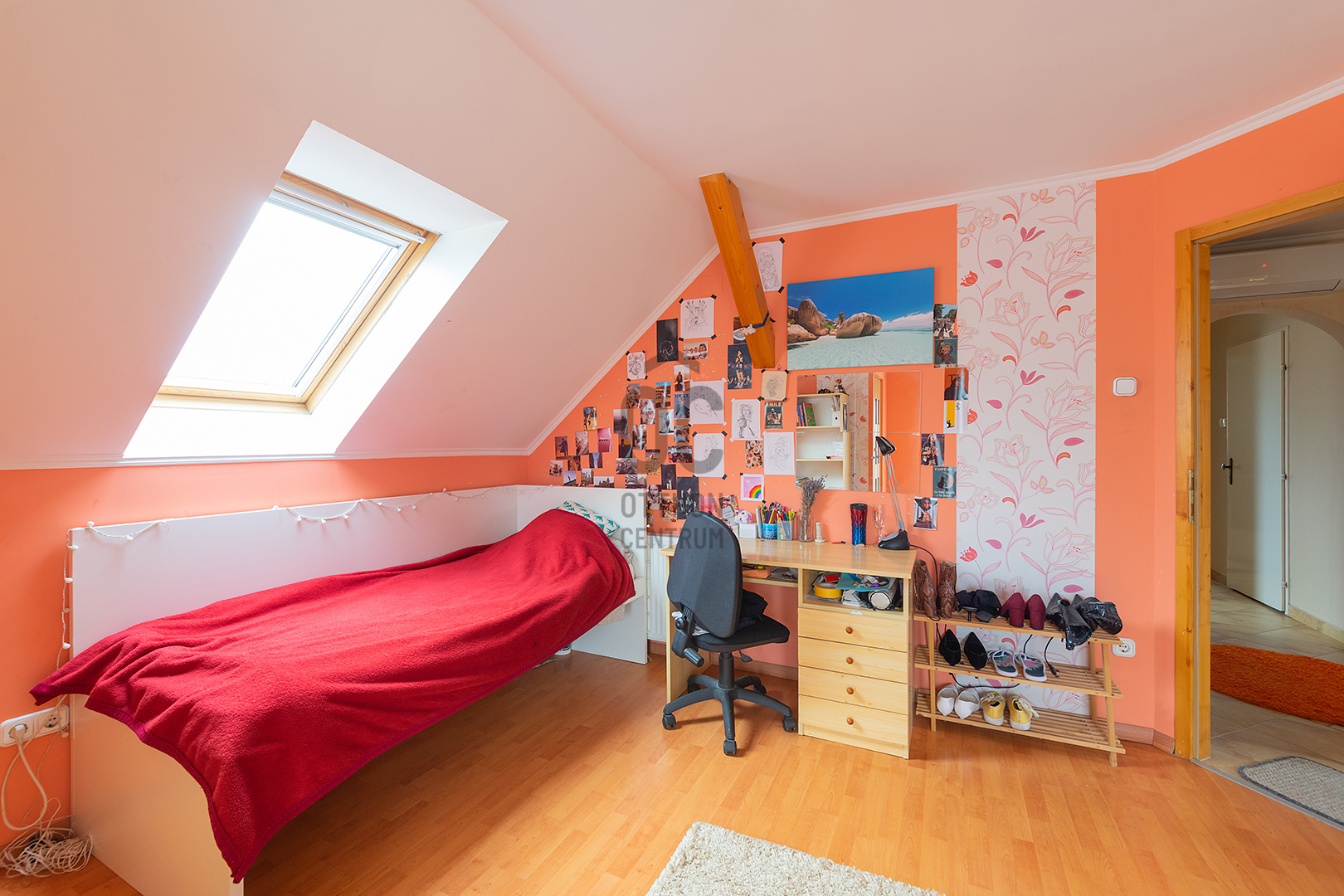 Gallery zoom image