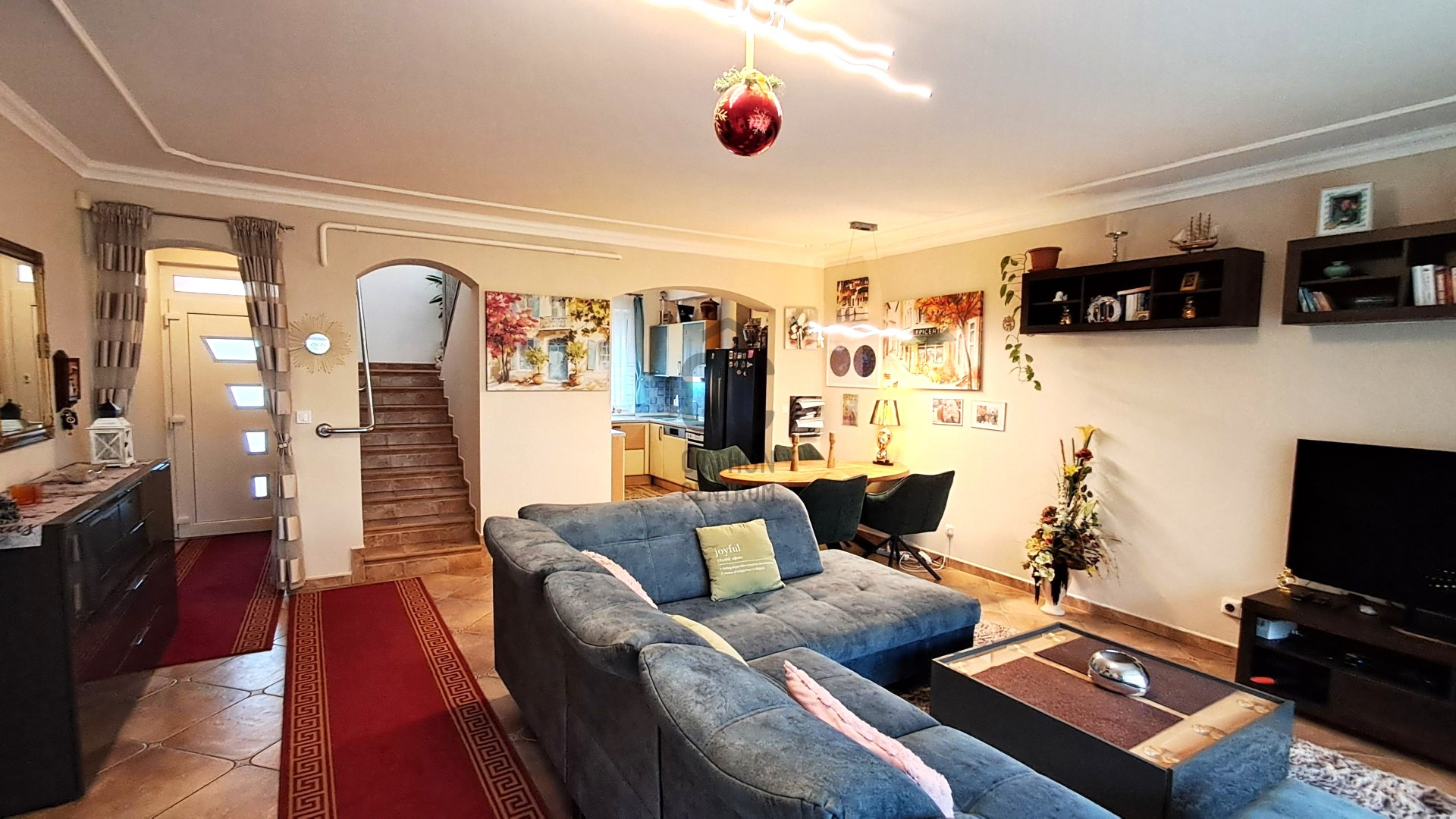 Gallery zoom image