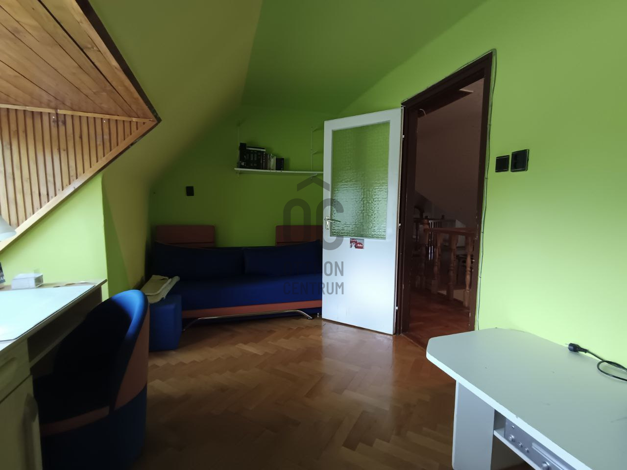 Gallery zoom image