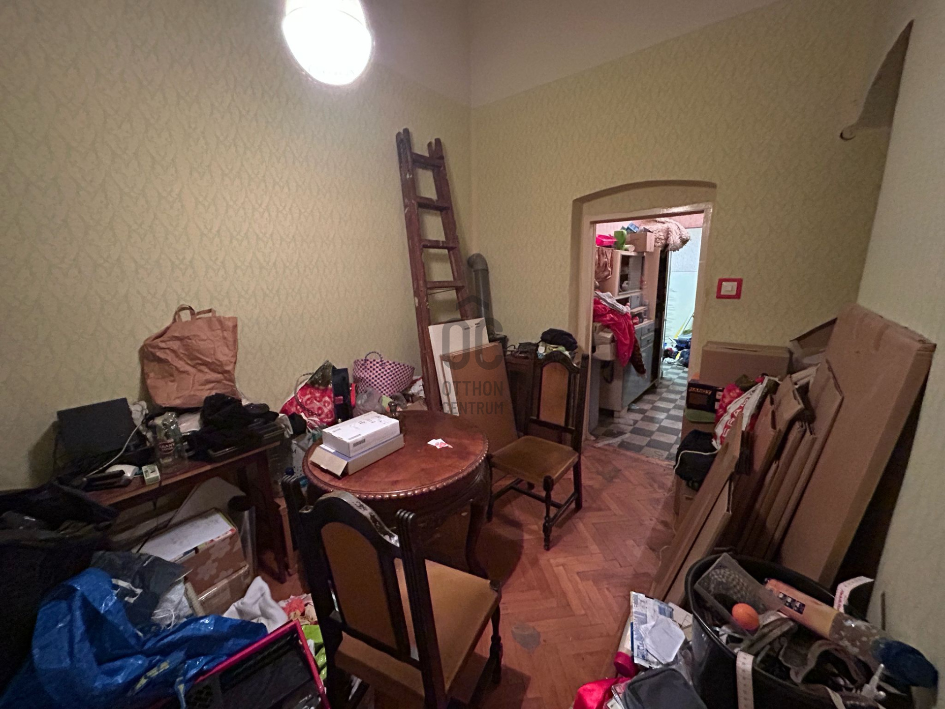 Gallery zoom image