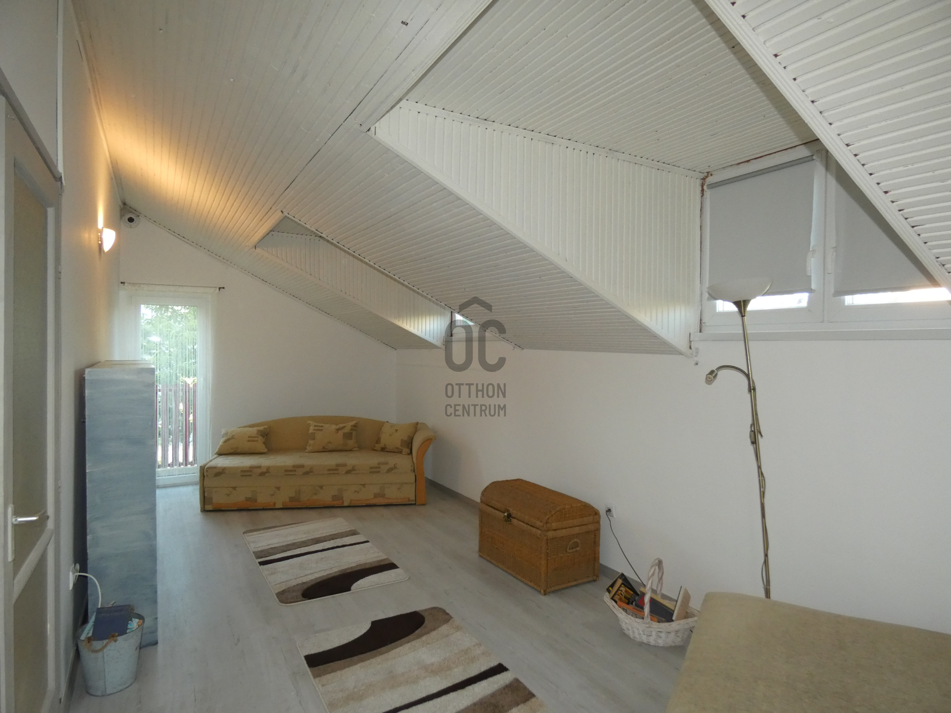 Gallery zoom image
