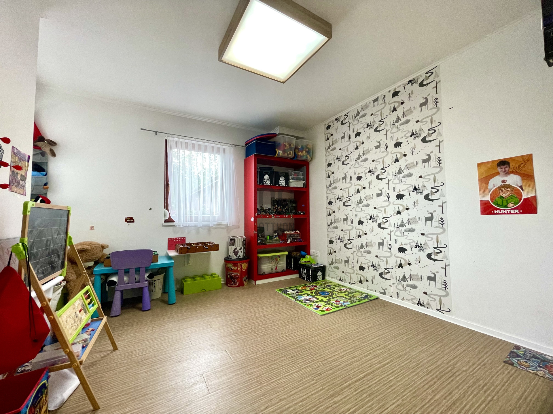 Gallery zoom image