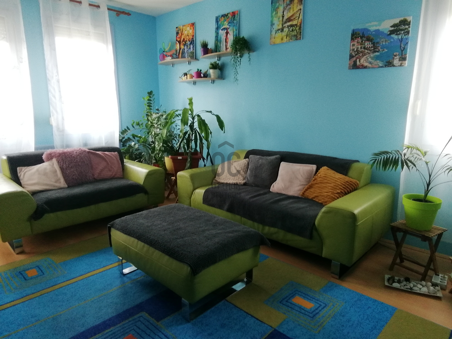 Gallery zoom image