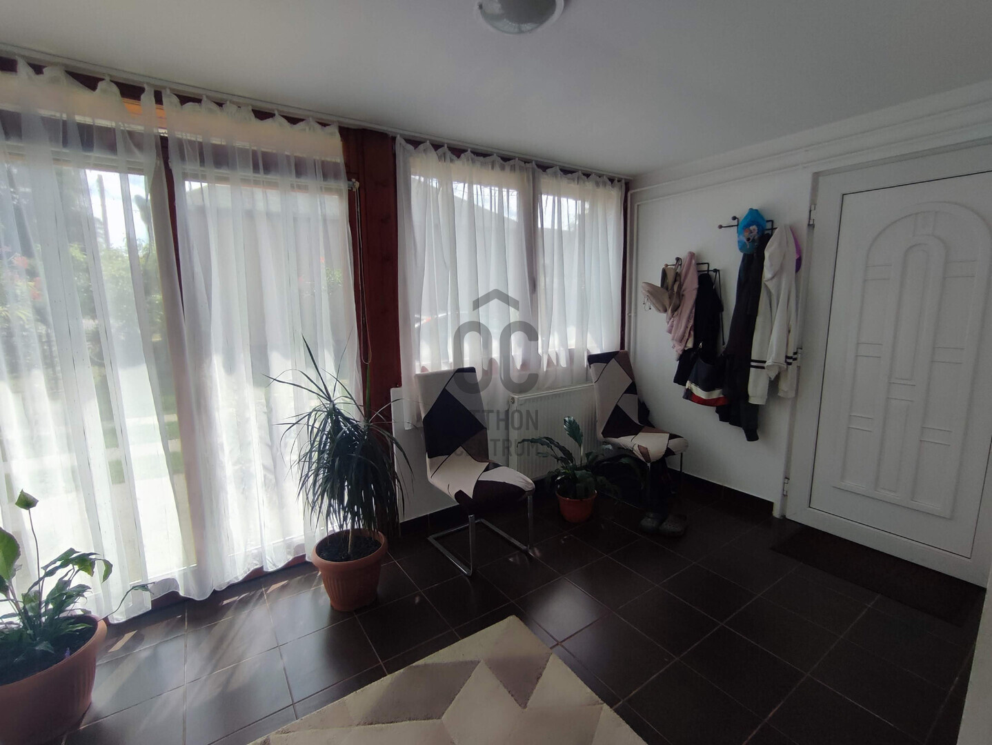 Gallery zoom image