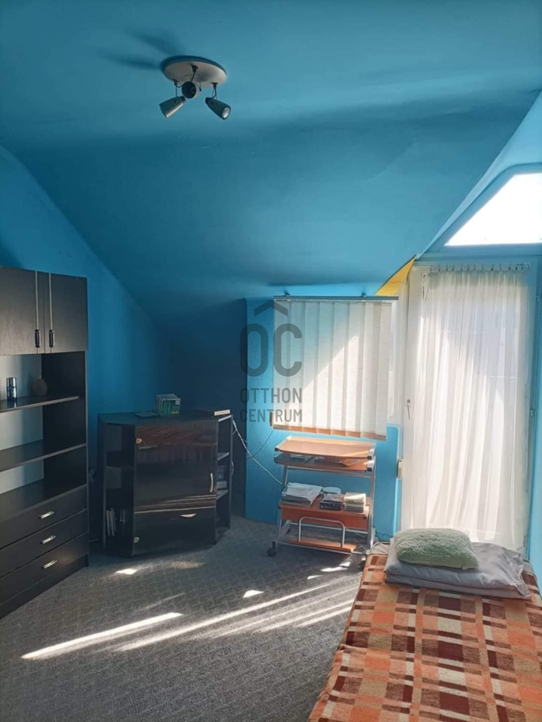 Gallery zoom image