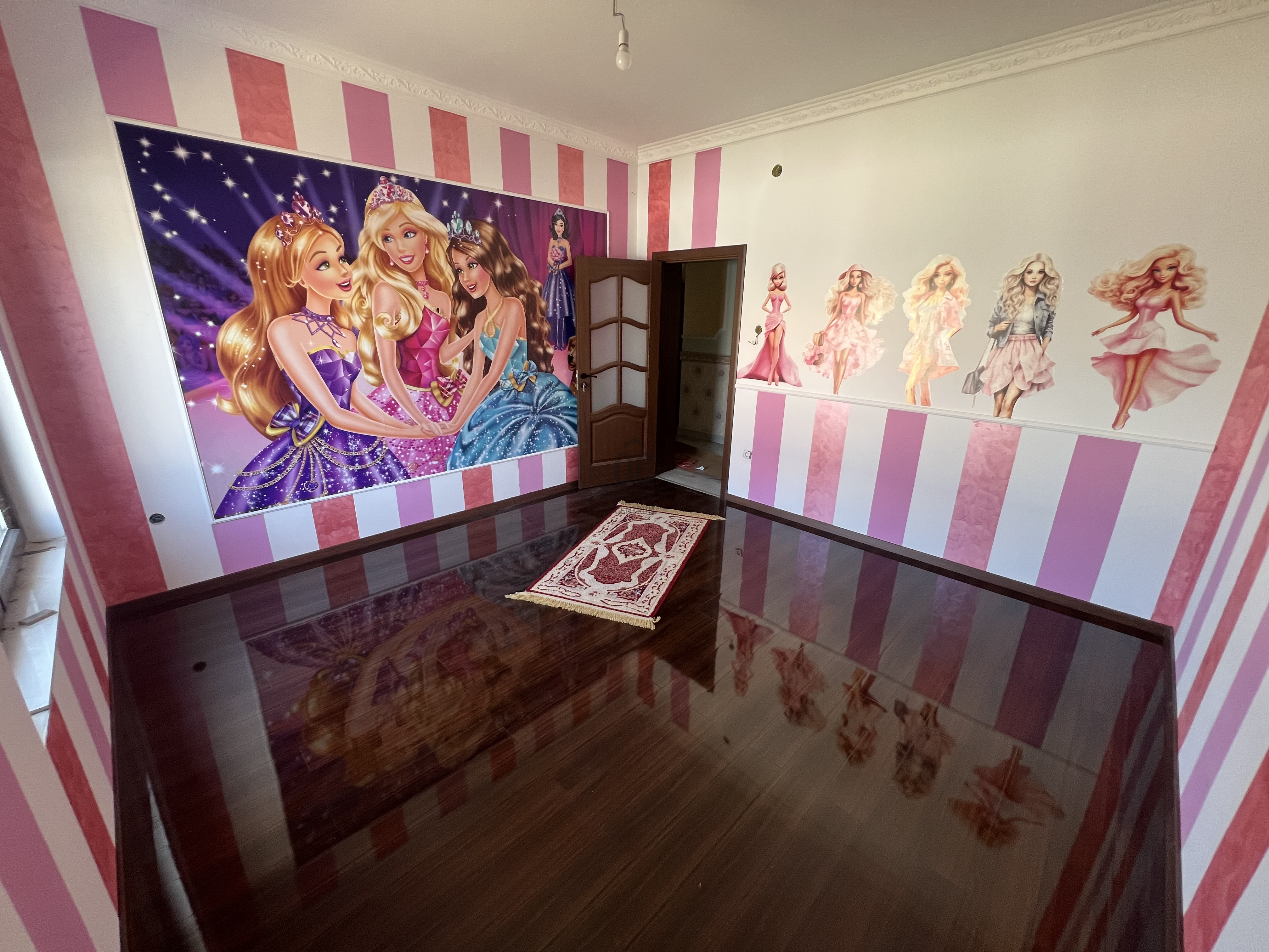 Gallery zoom image