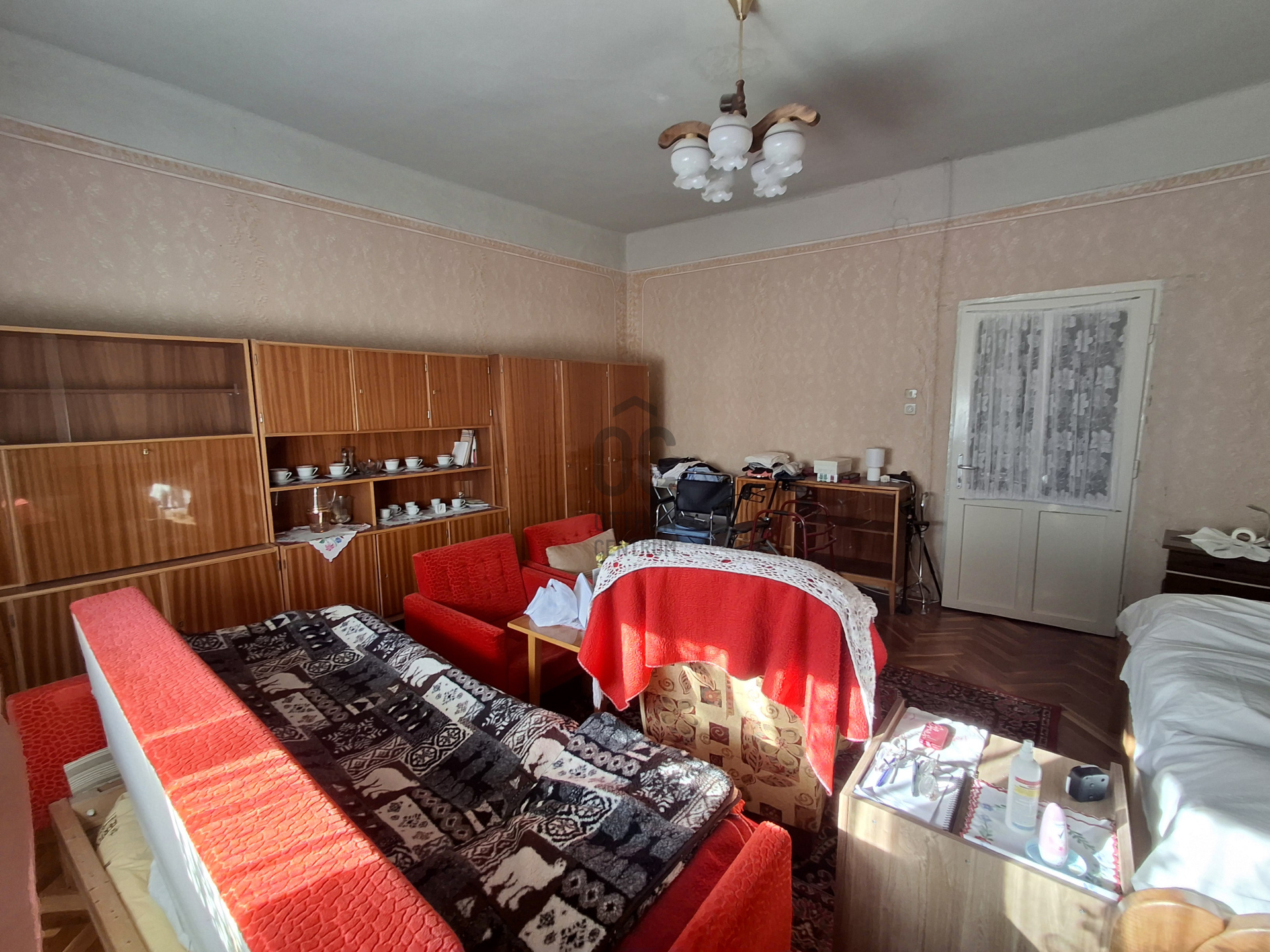 Gallery zoom image