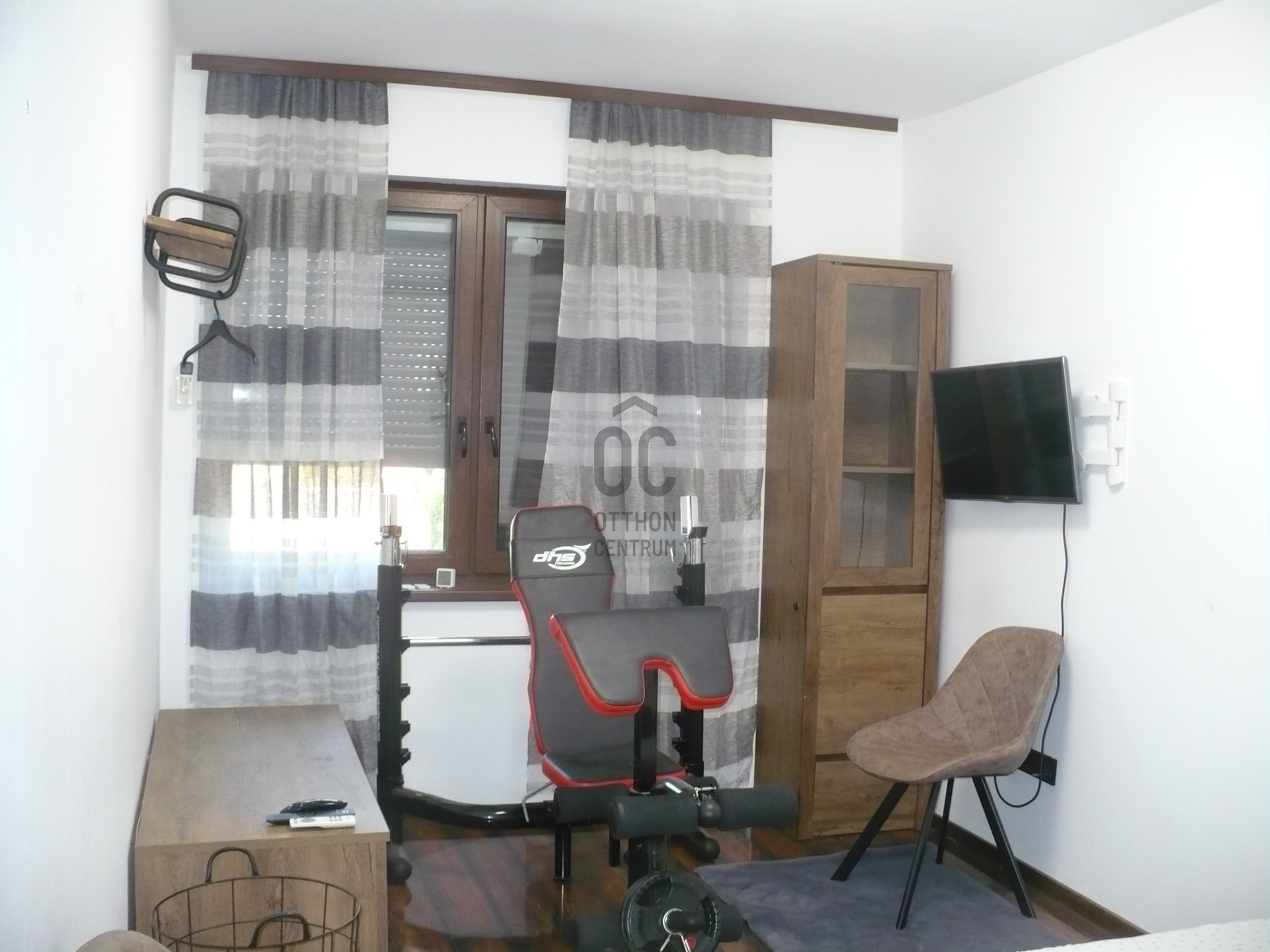 Gallery zoom image