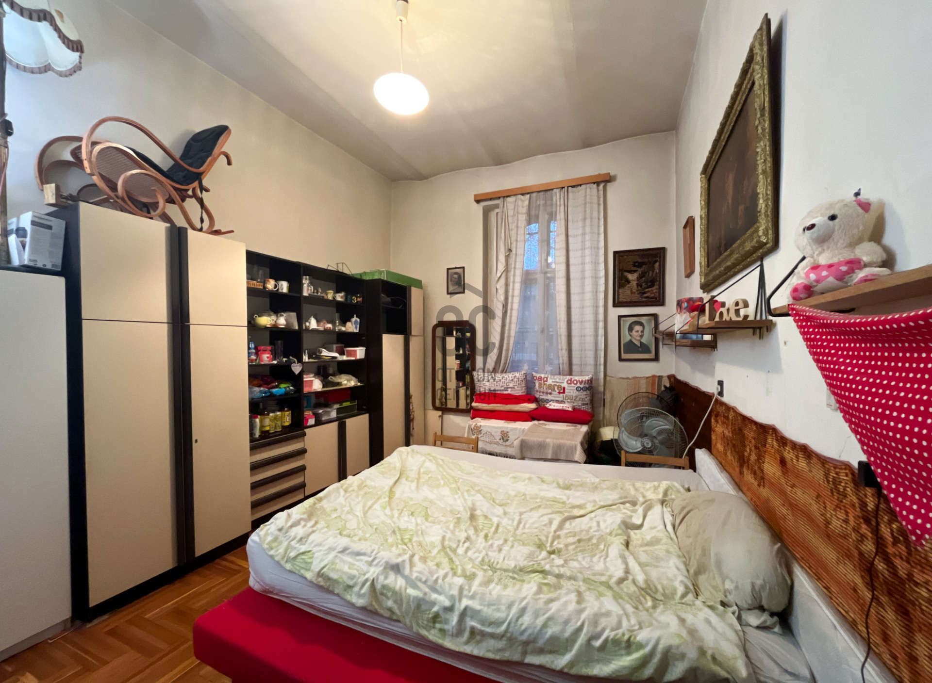 Gallery zoom image