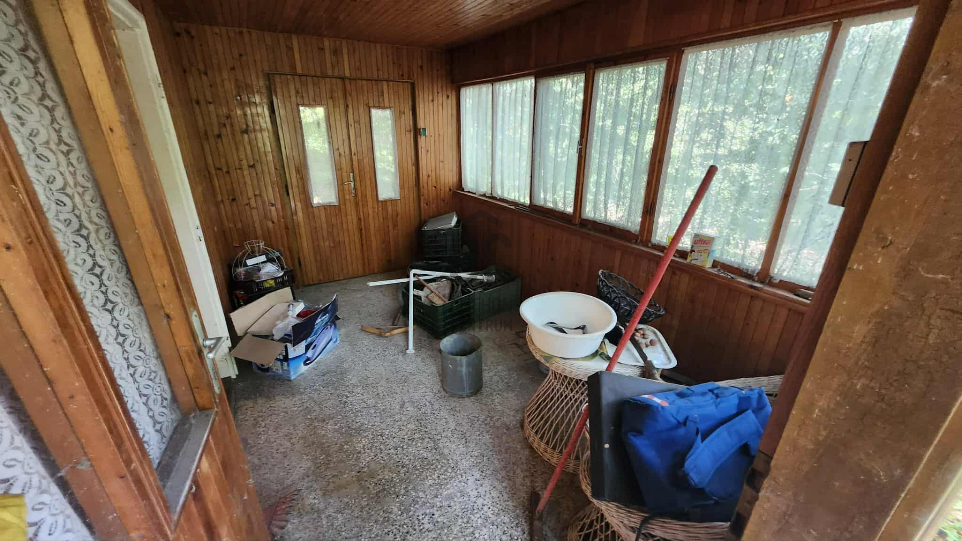 Gallery zoom image