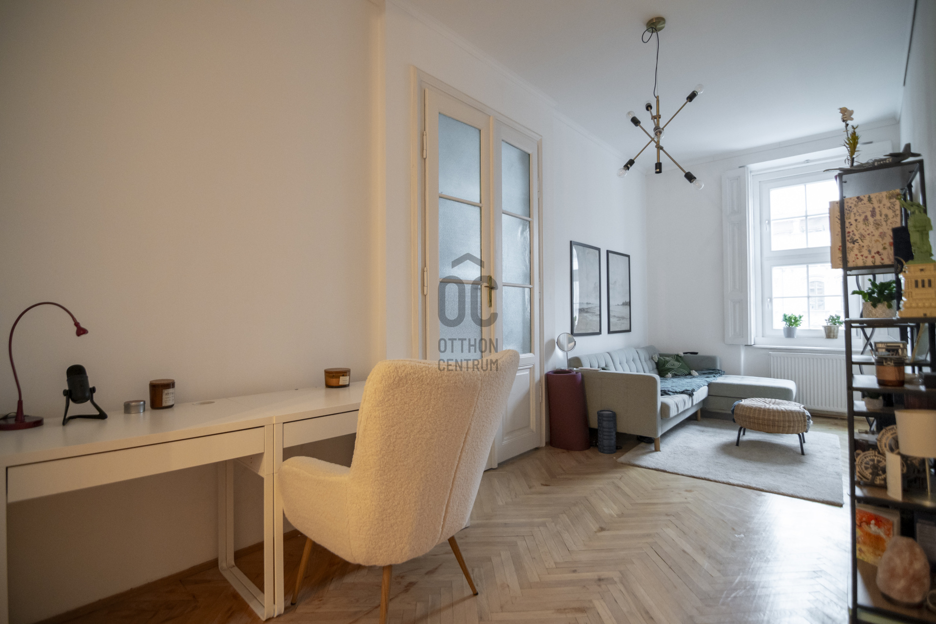 Gallery zoom image