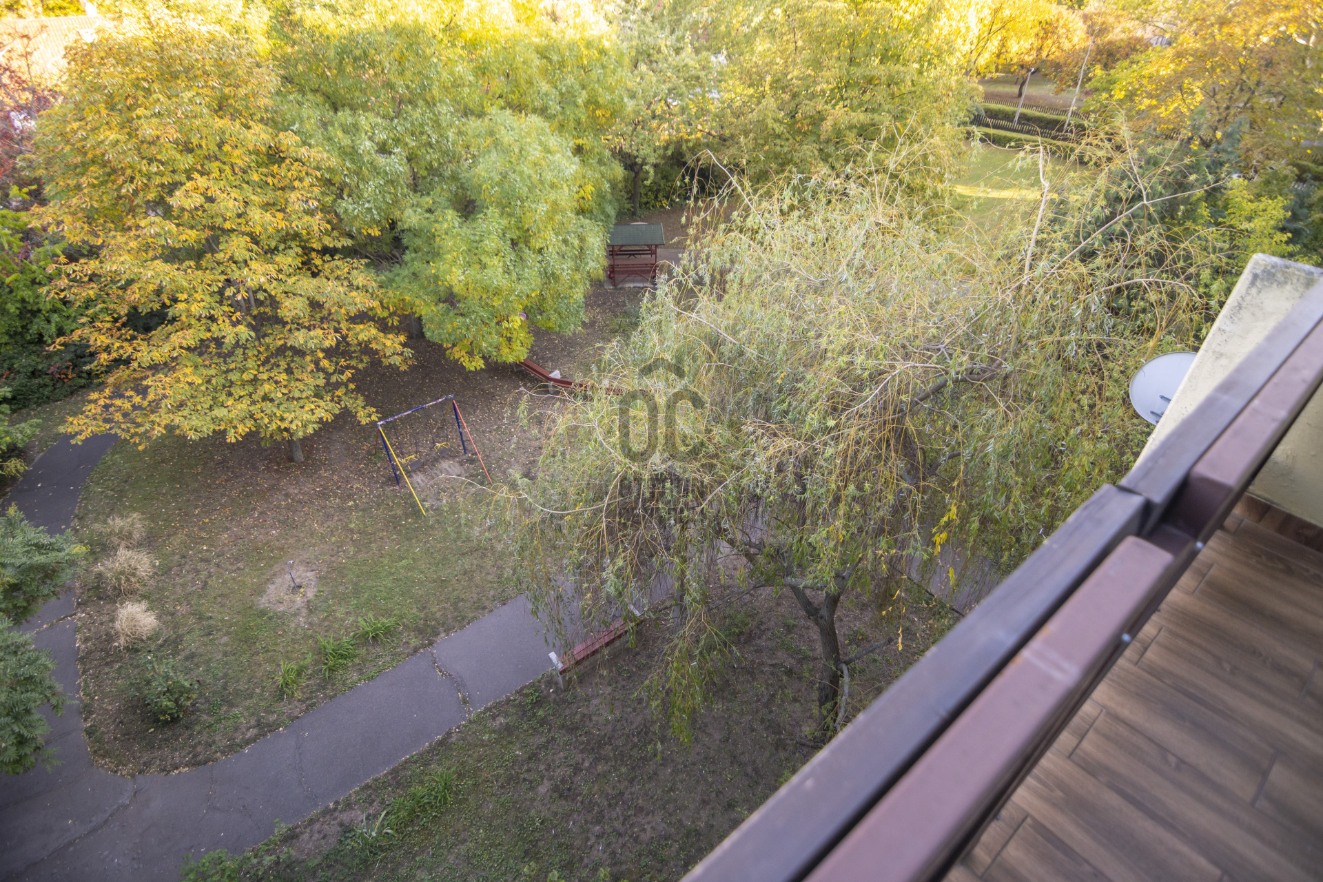 Gallery zoom image