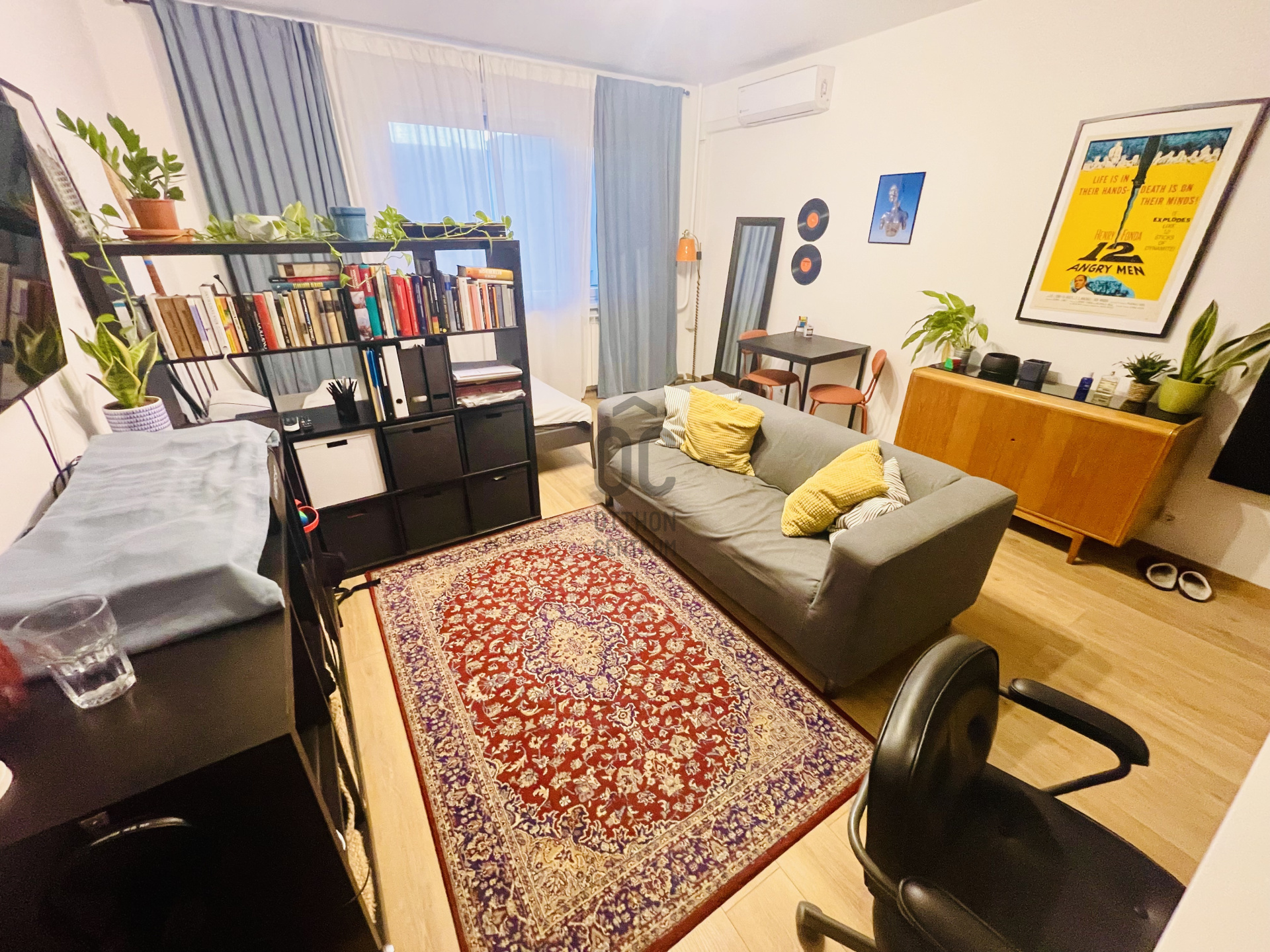 Gallery zoom image