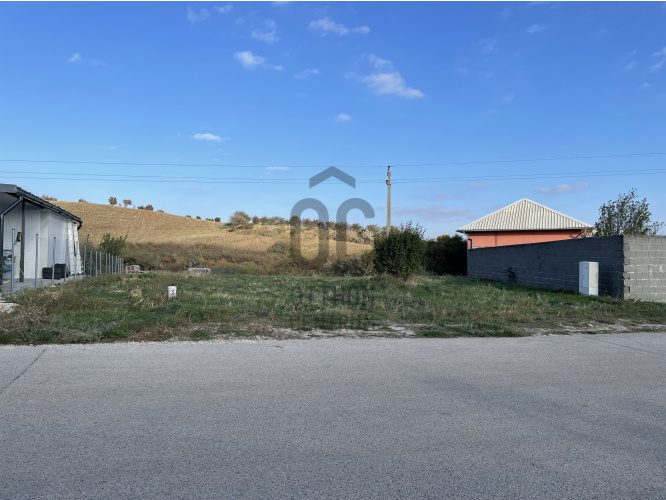 Várpalotai eladó telek, DTK092185