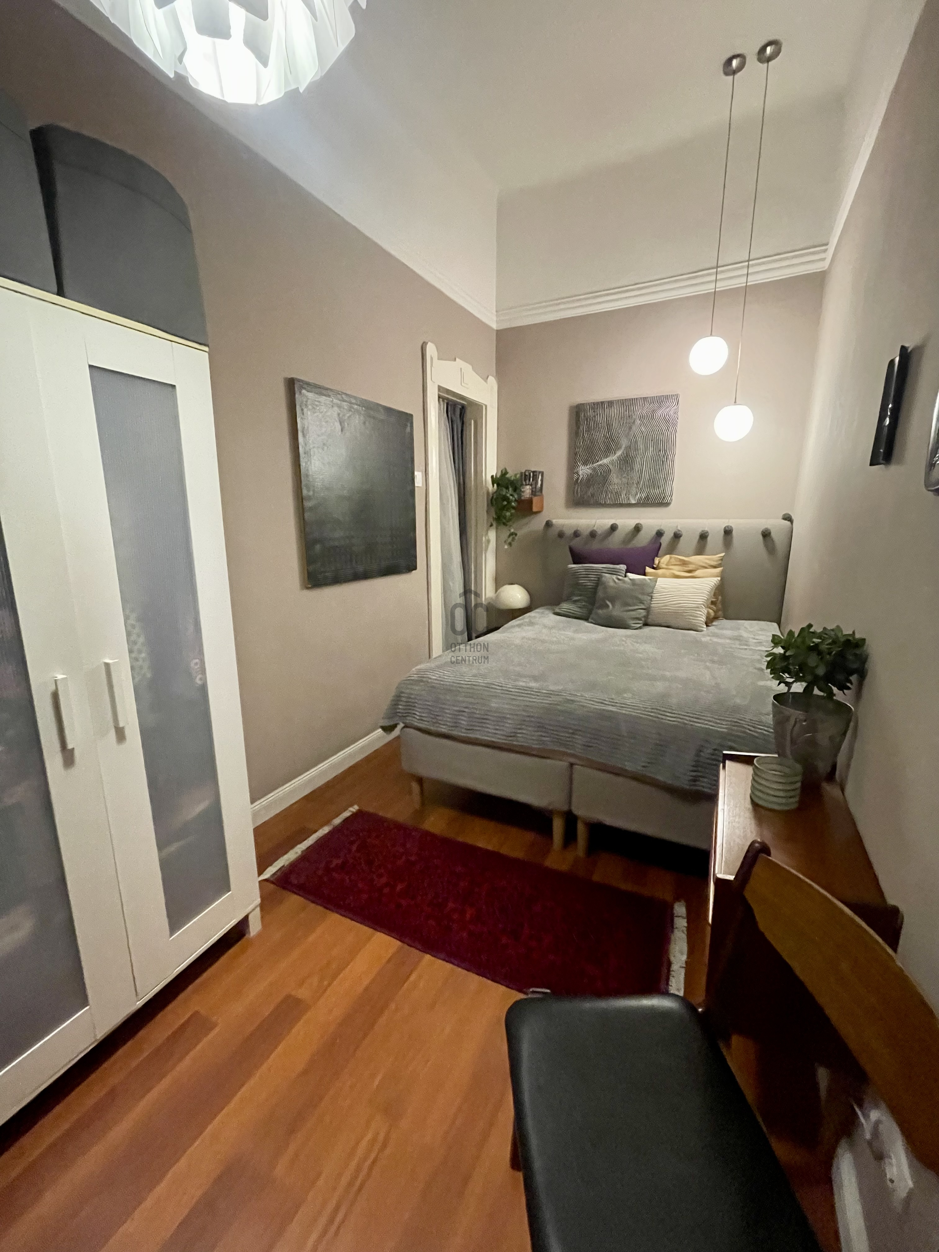 Gallery zoom image