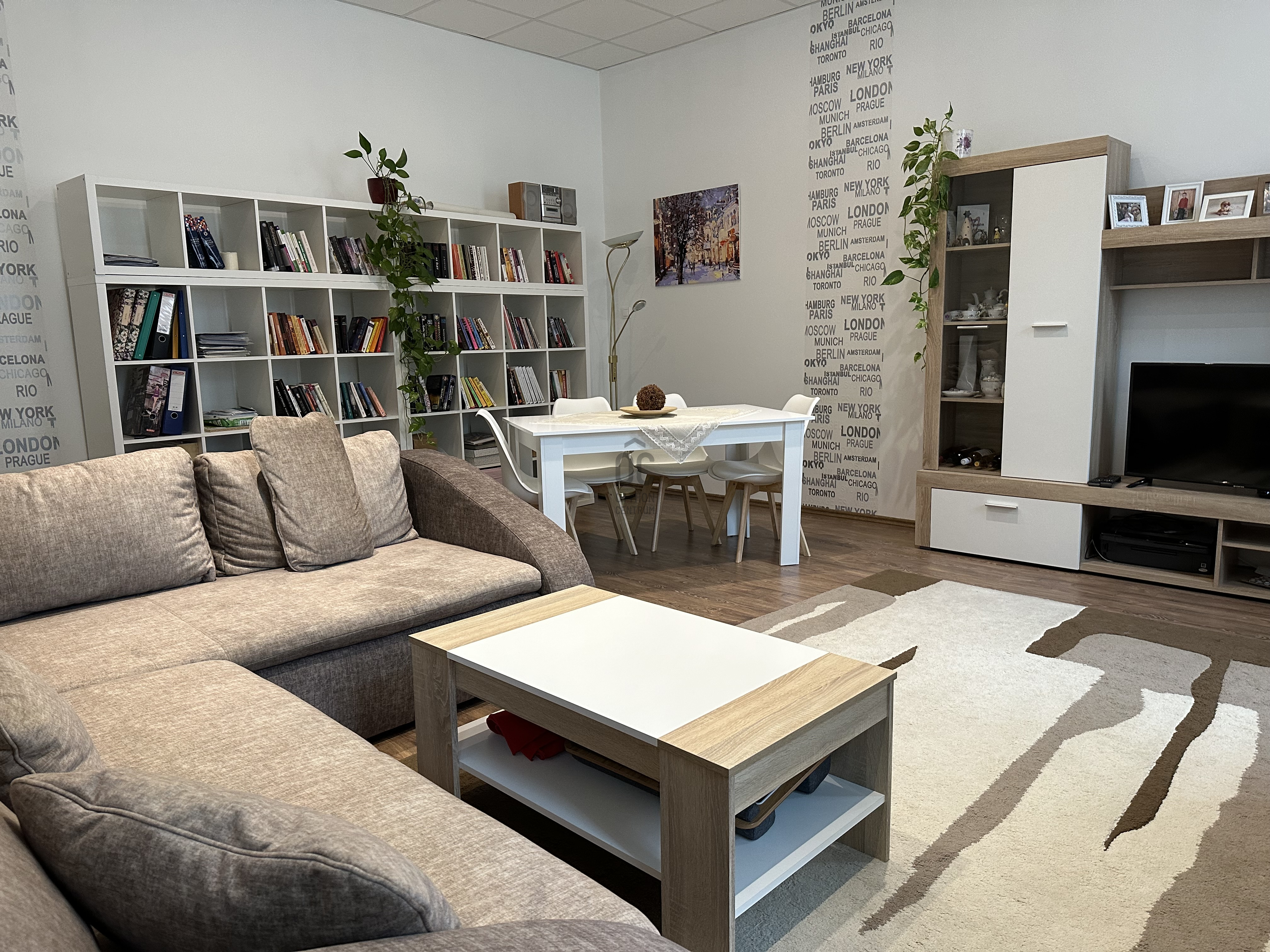 Gallery zoom image