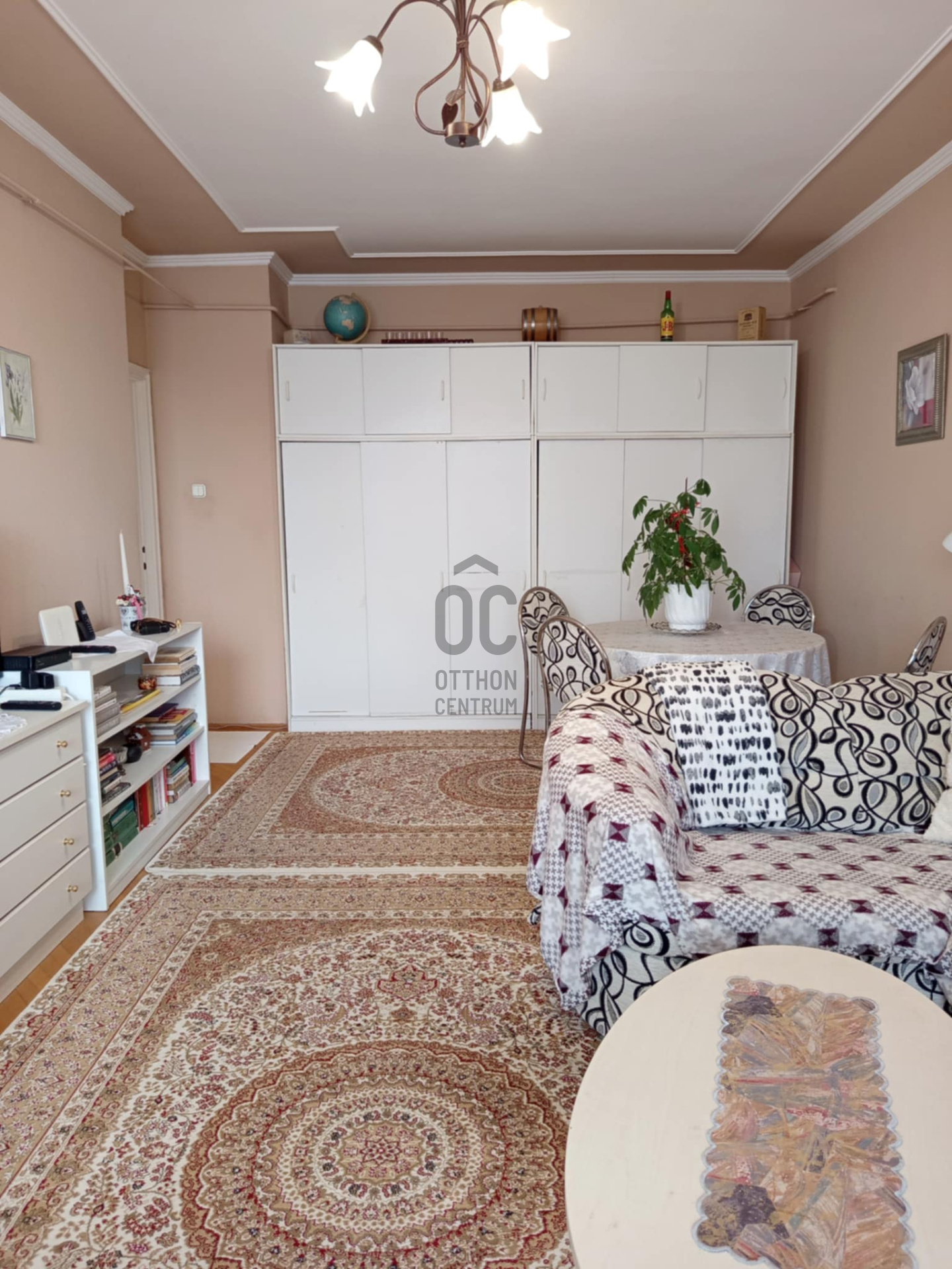 Gallery zoom image