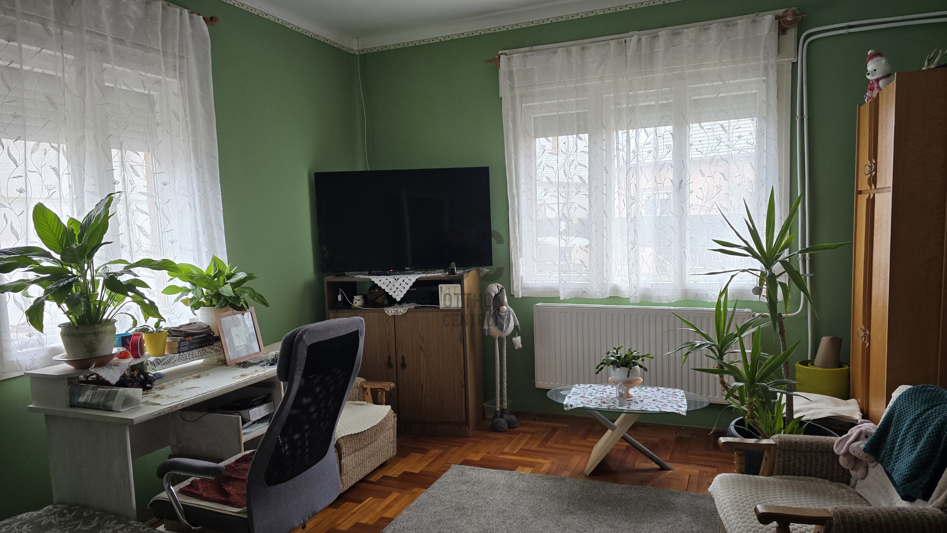 Gallery zoom image