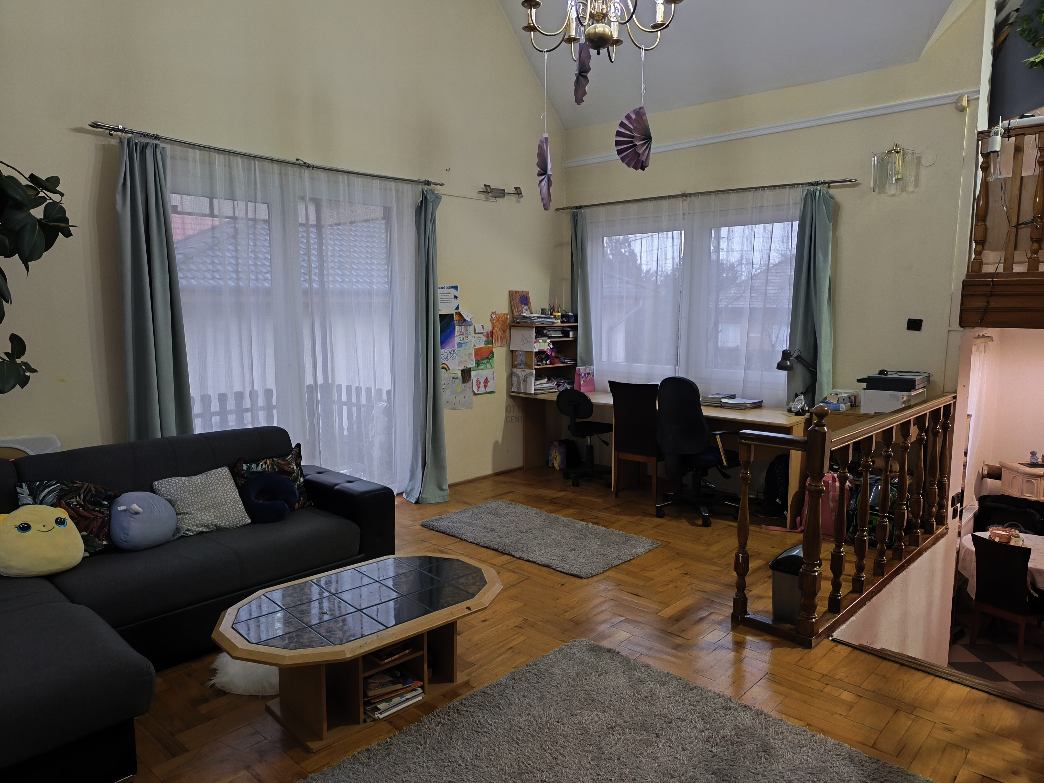 Gallery zoom image
