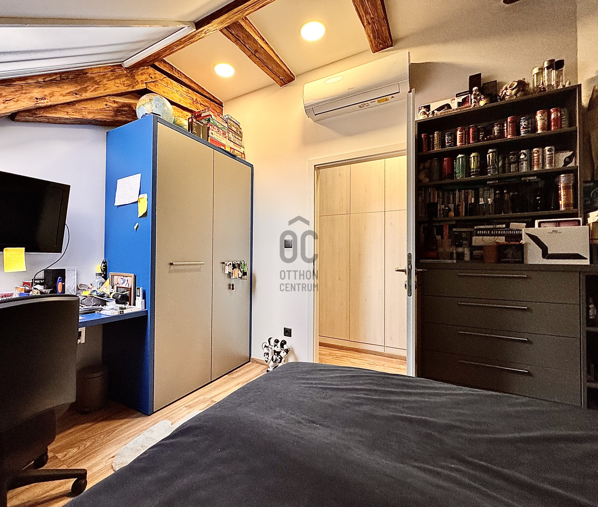 Gallery zoom image