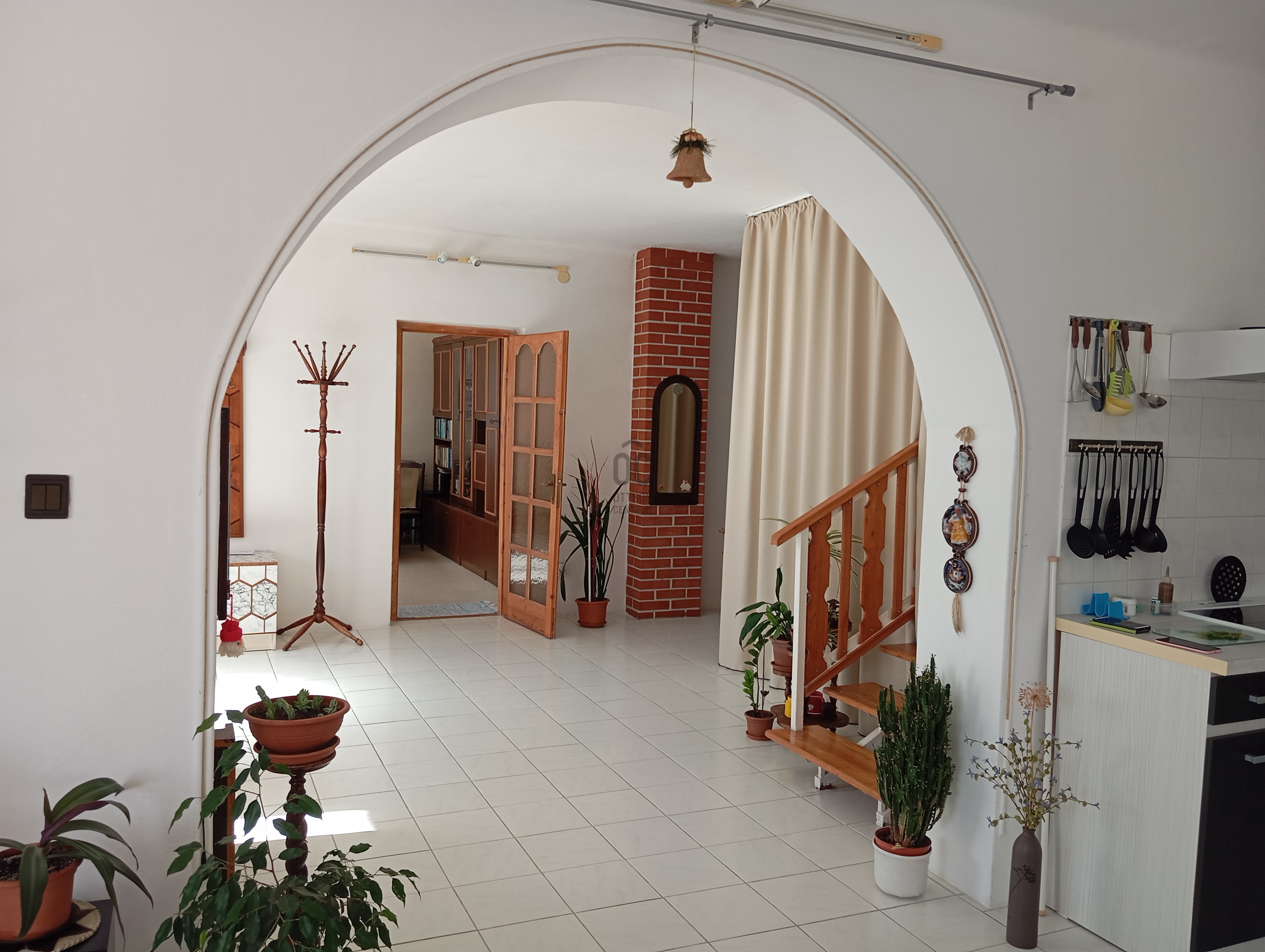 Gallery zoom image