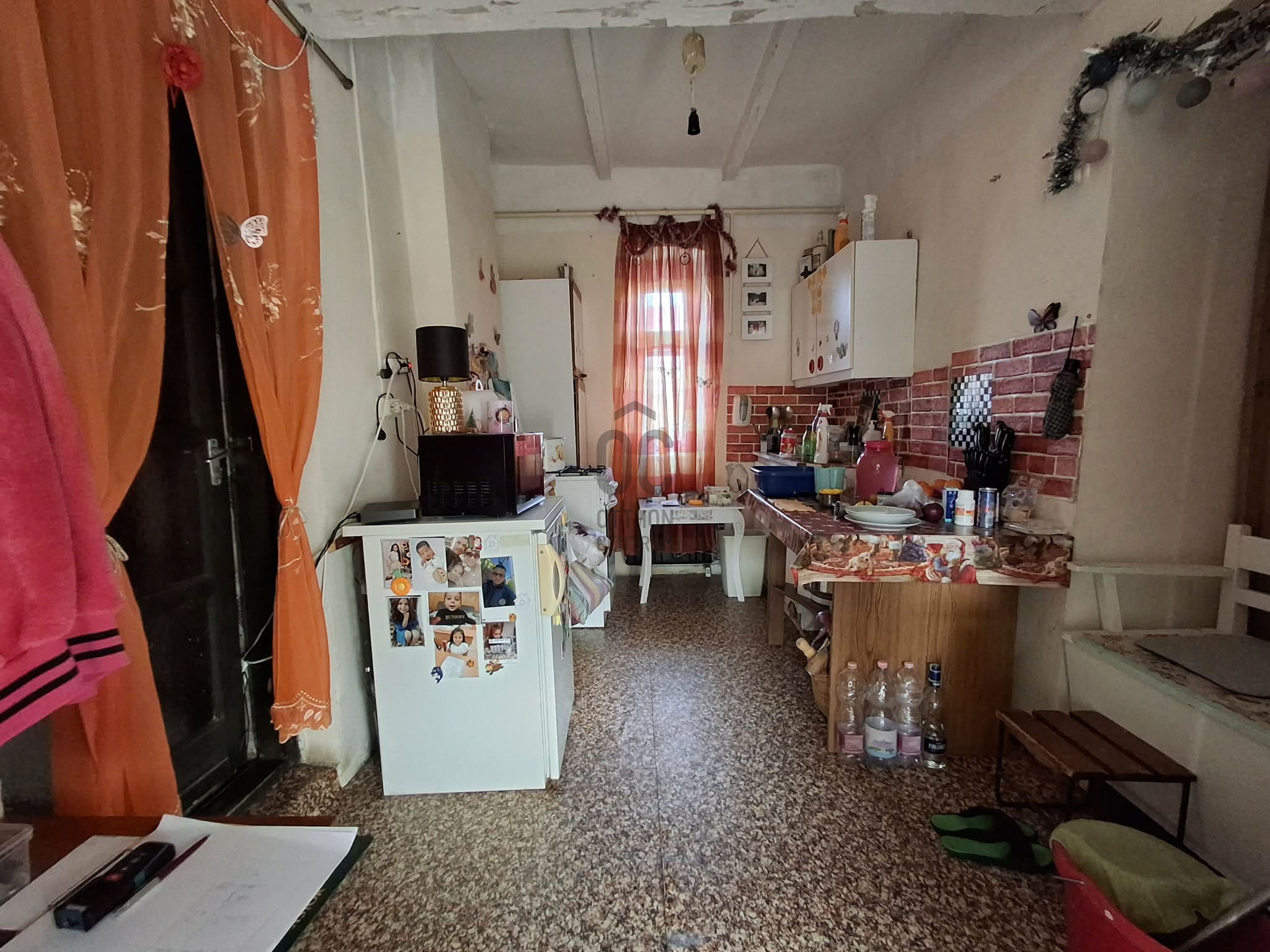 Gallery zoom image