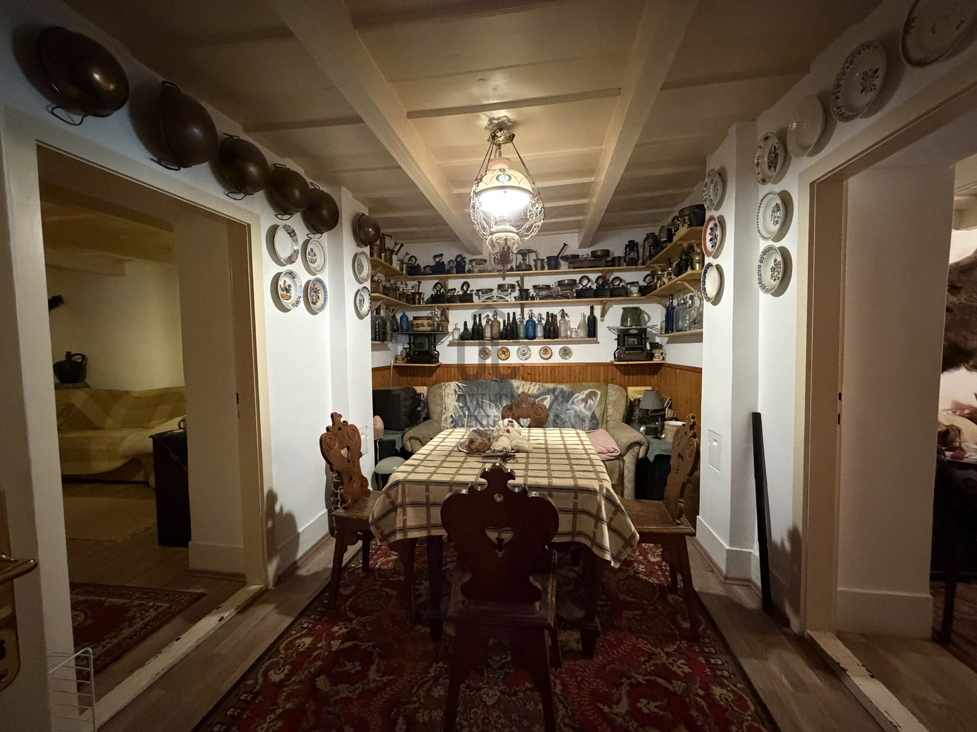 Gallery zoom image