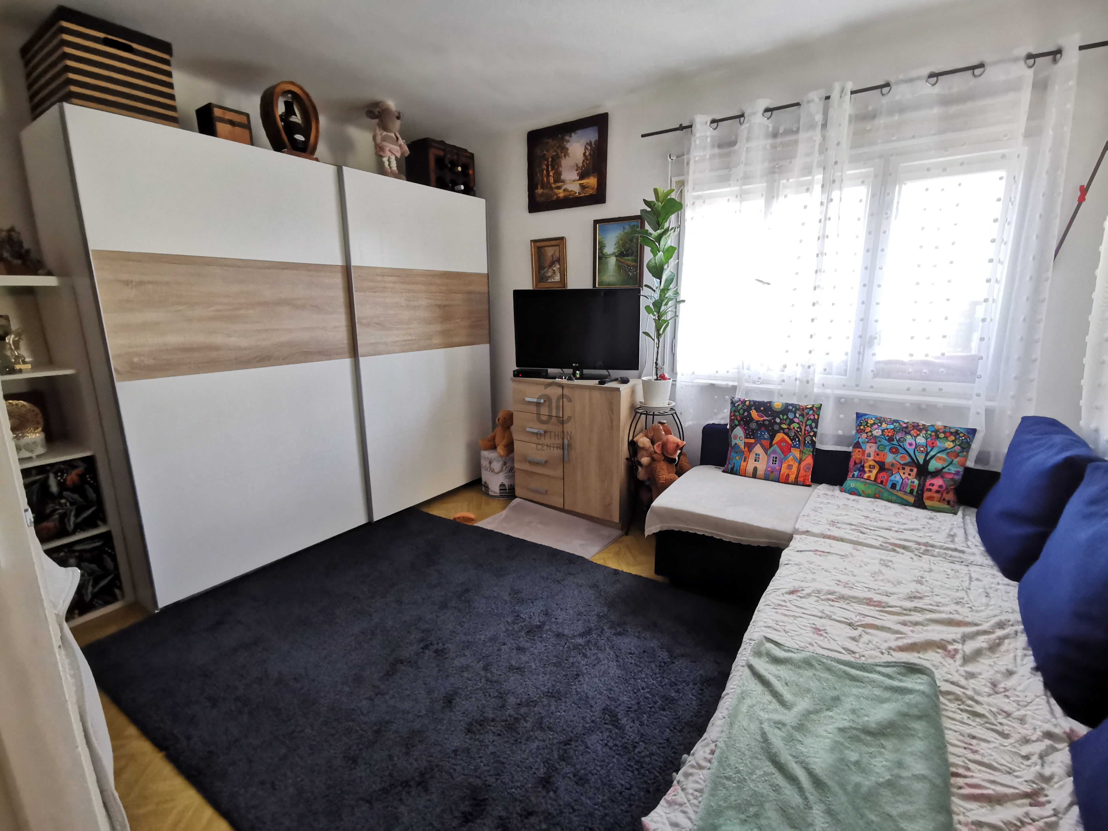 Gallery zoom image