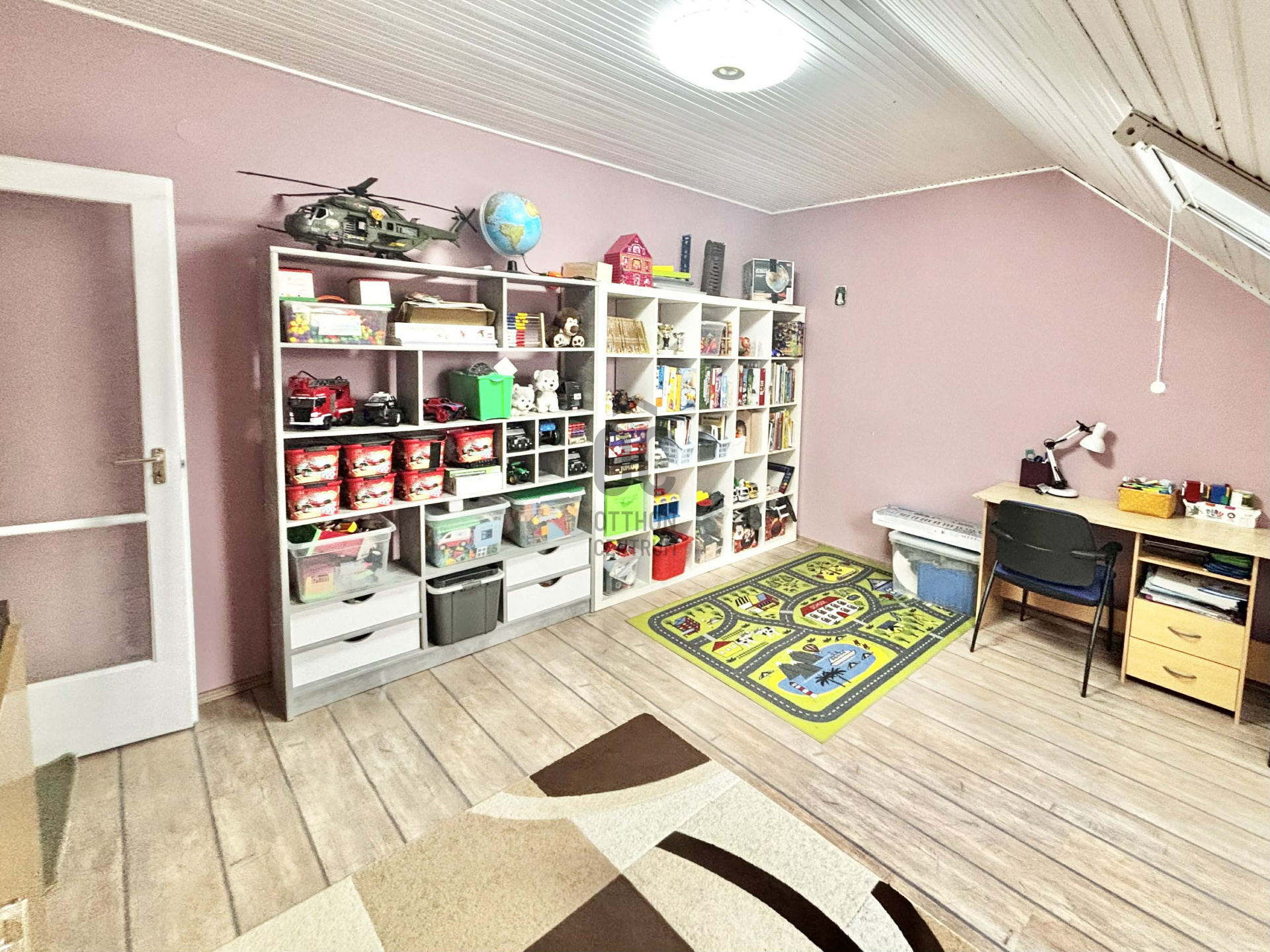 Gallery zoom image