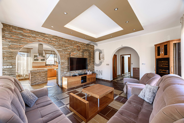 5 bed · 155m² · Családi ház · 240.000.000 Ft