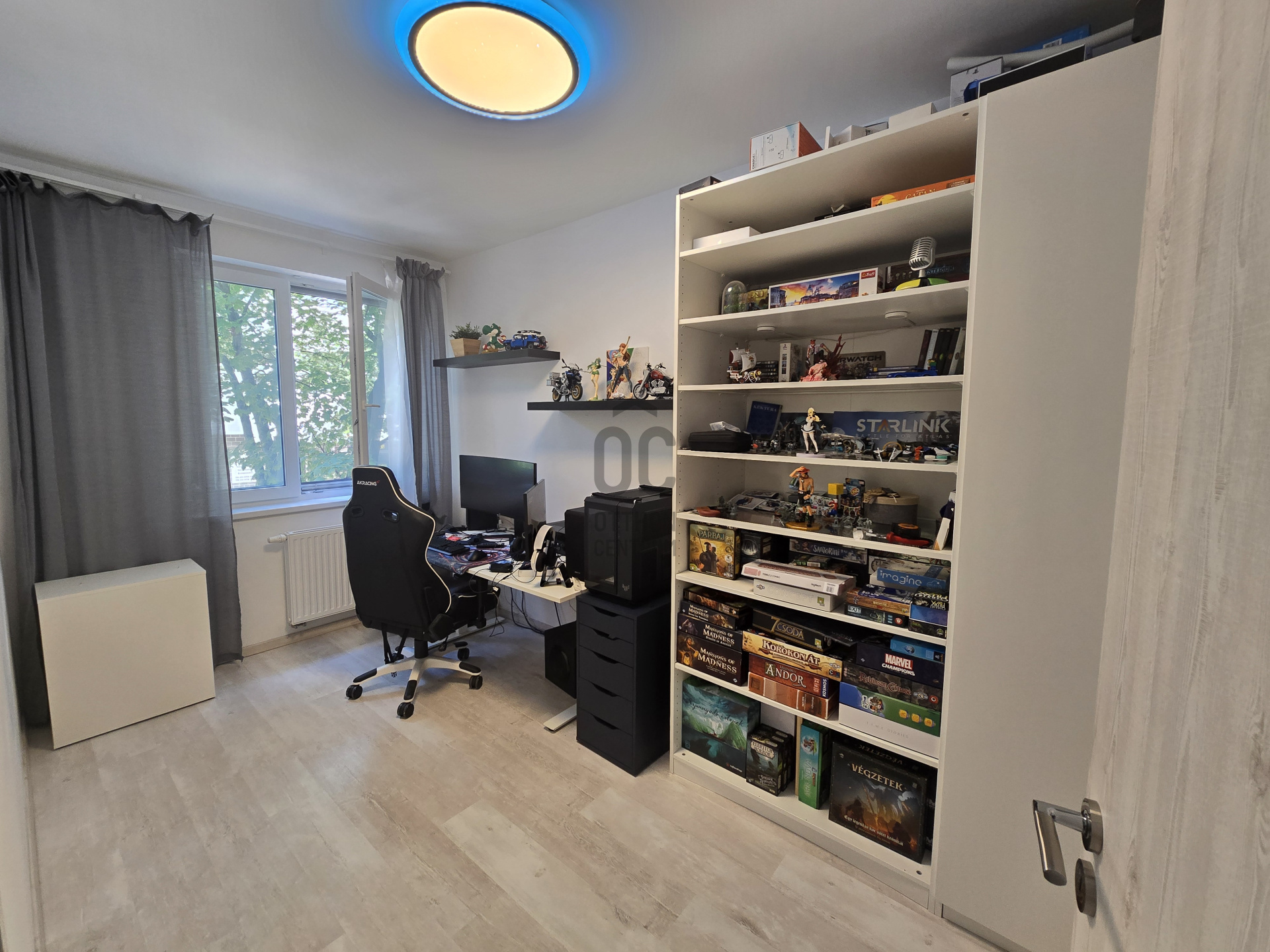 Gallery zoom image