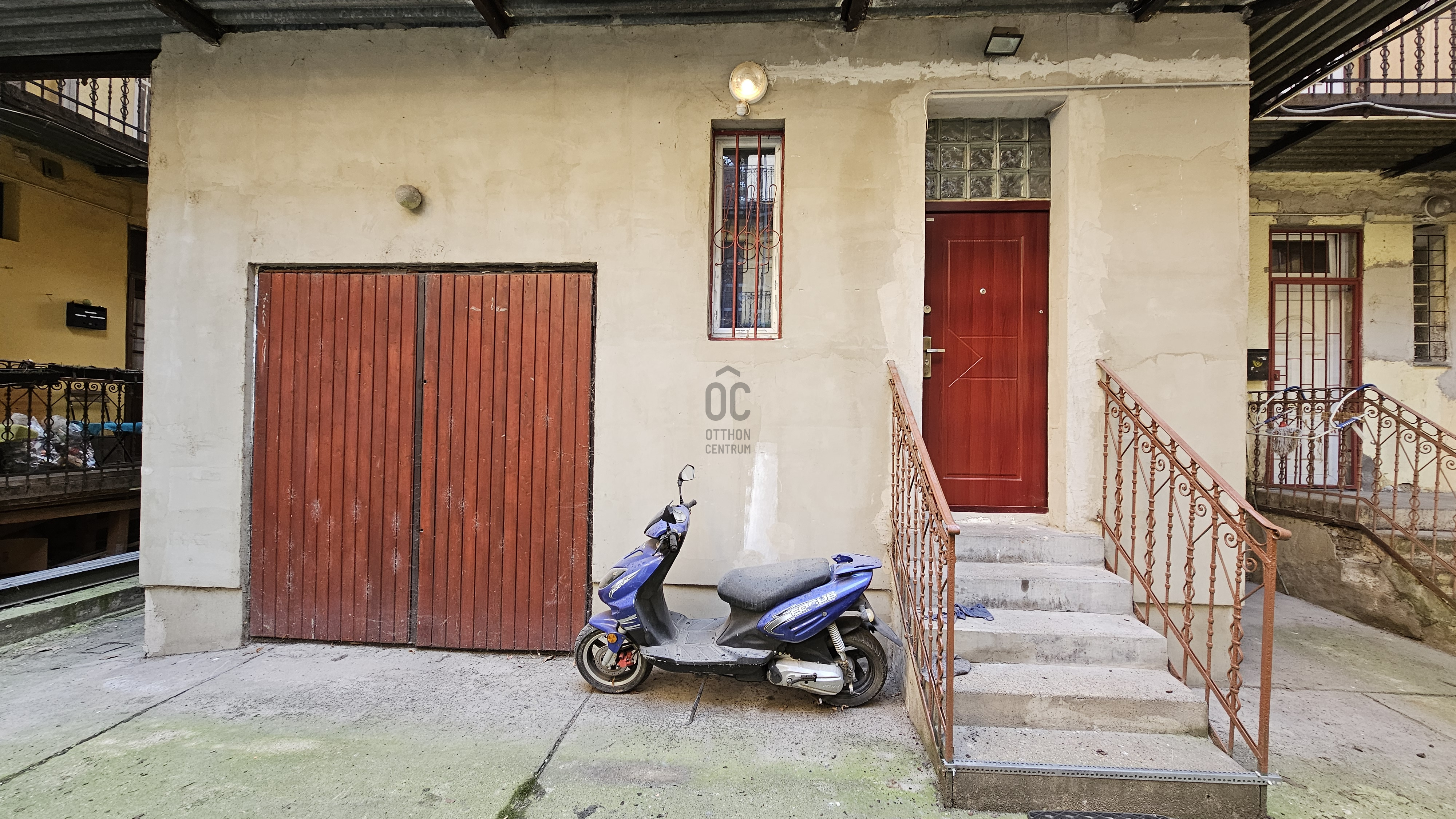 Gallery zoom image