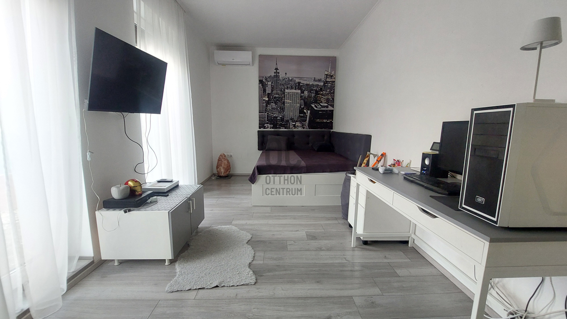 Gallery zoom image