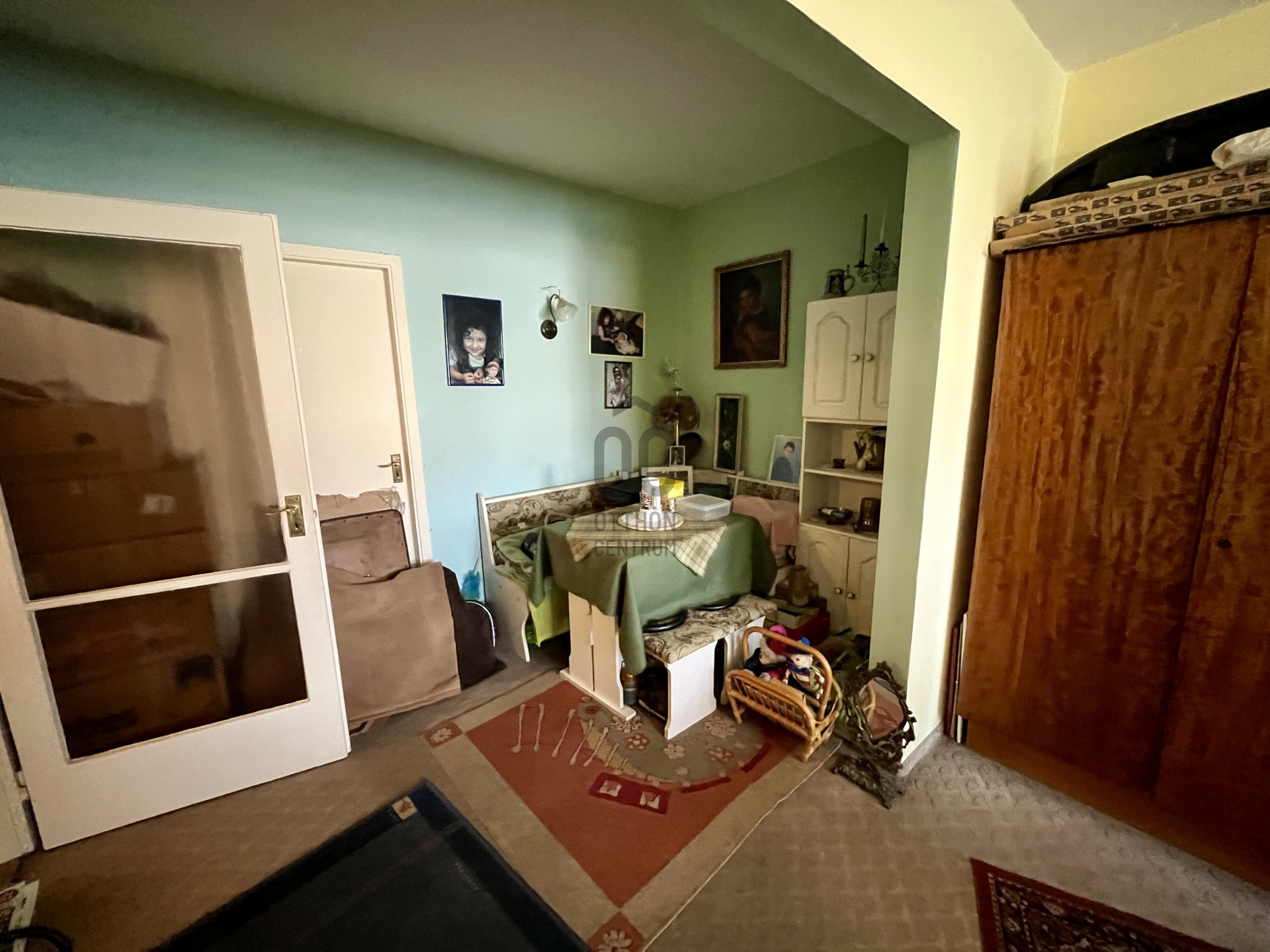 Gallery zoom image