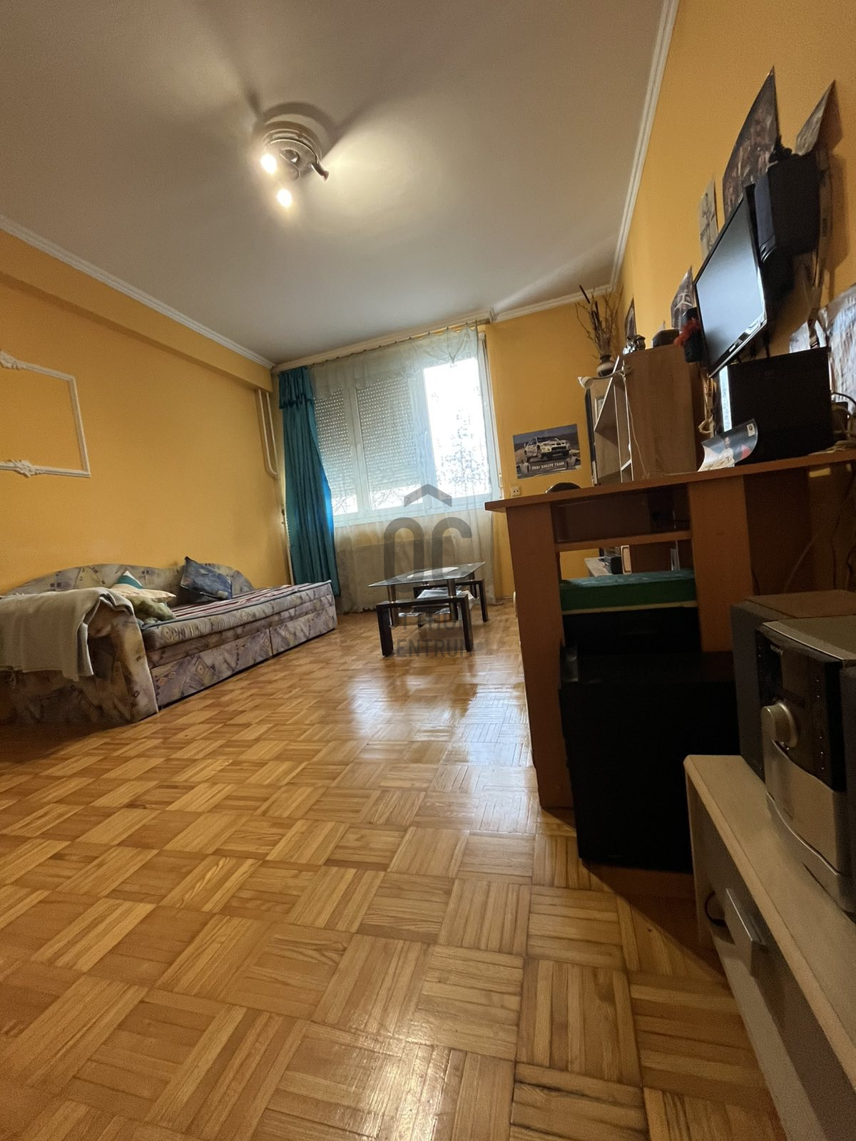 Gallery zoom image
