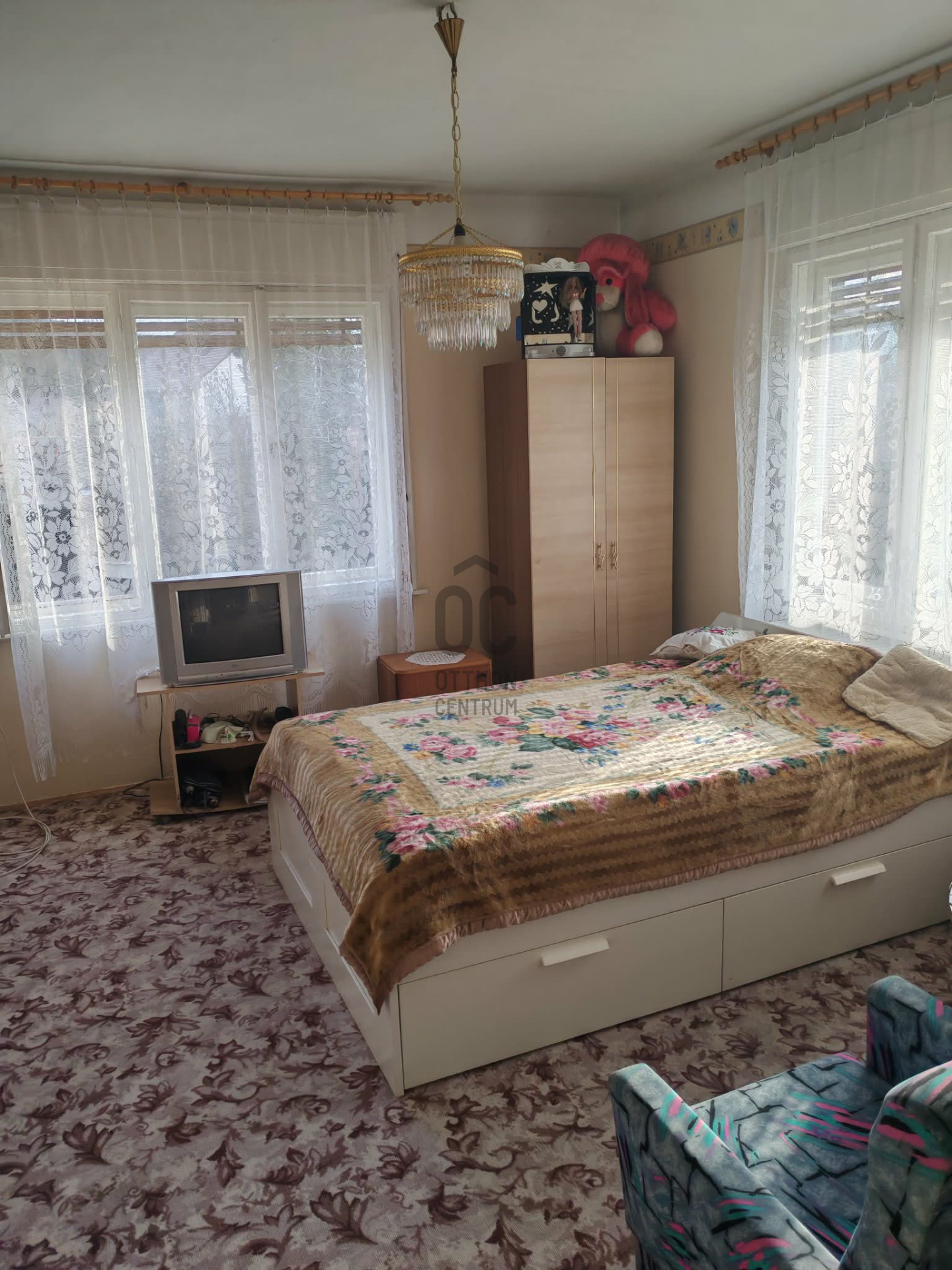 Gallery zoom image