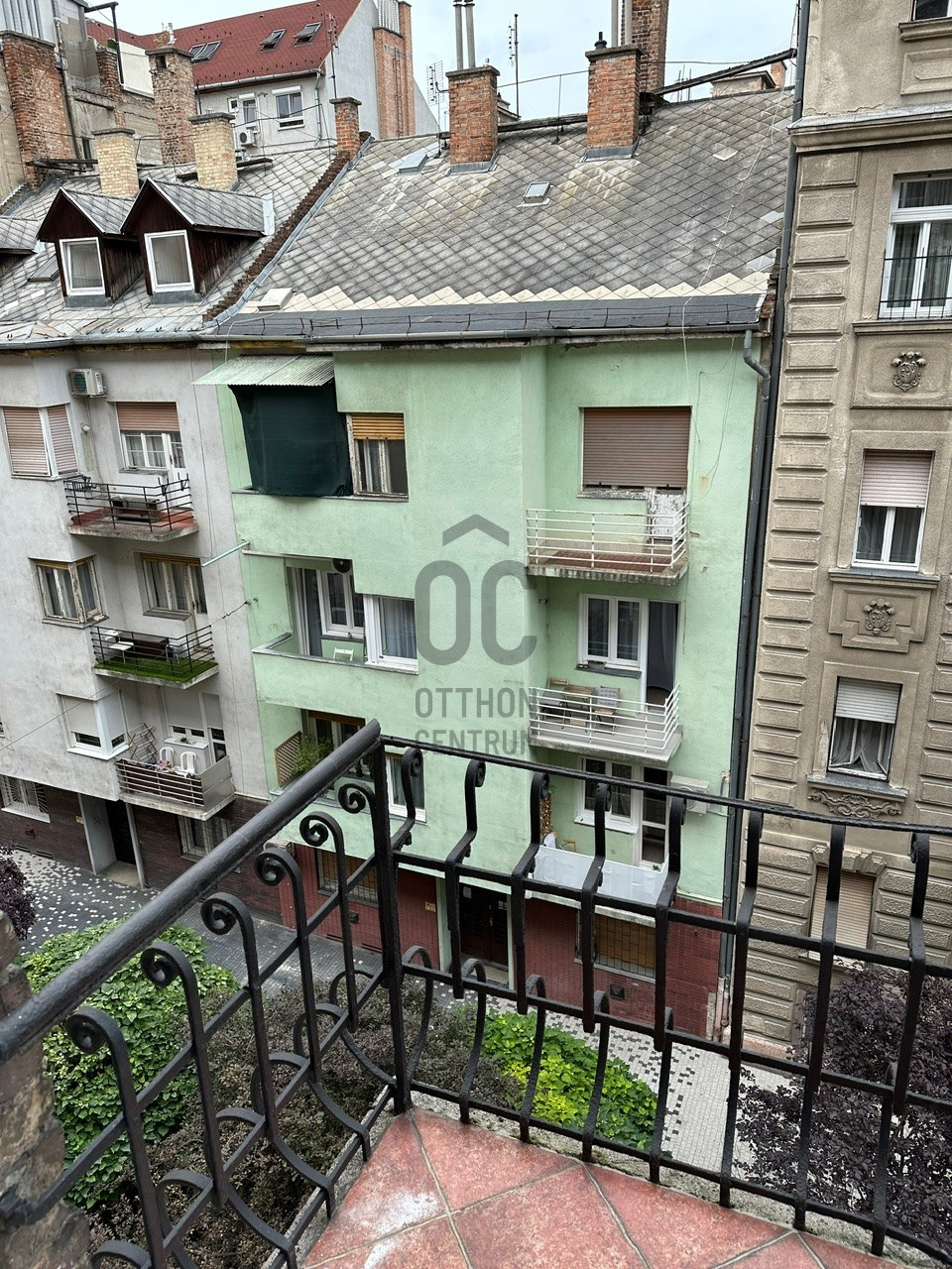 Gallery zoom image