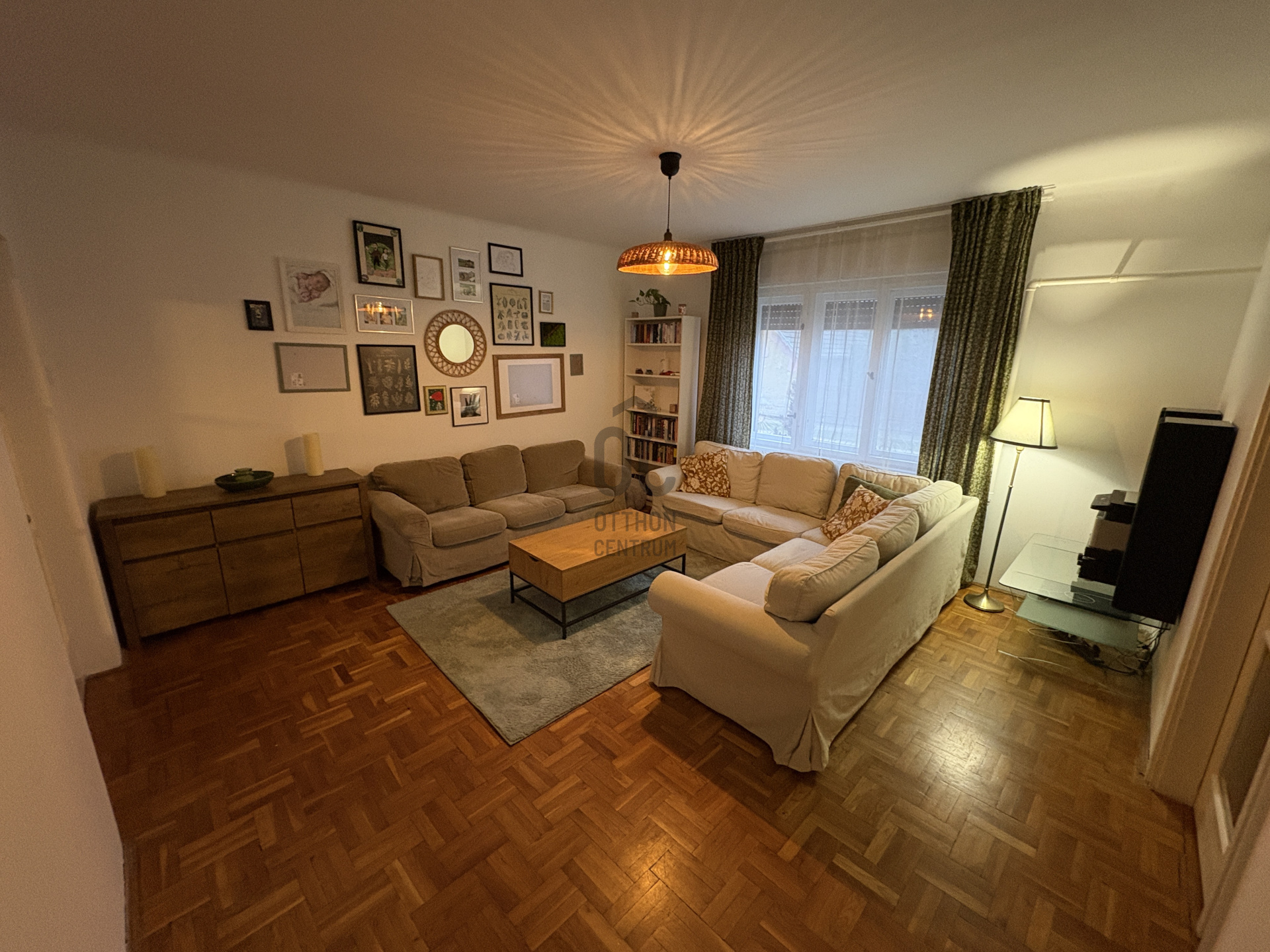 Gallery zoom image