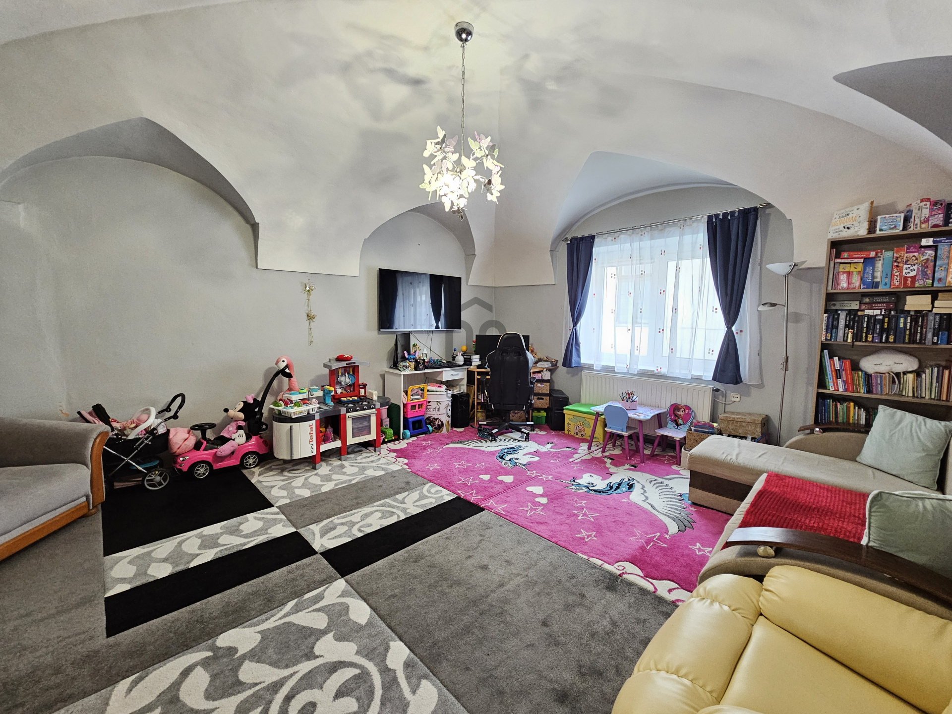 Gallery zoom image