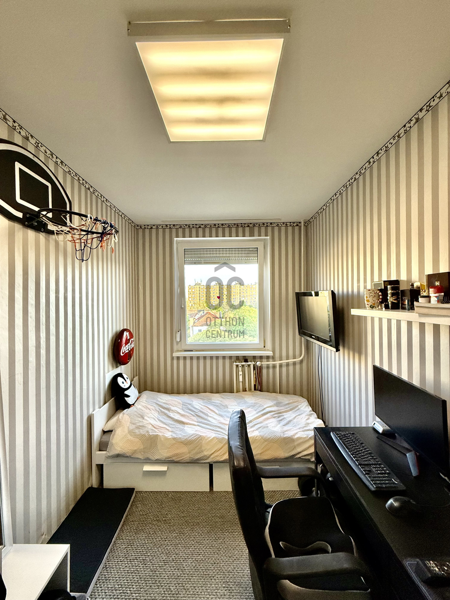 Gallery zoom image