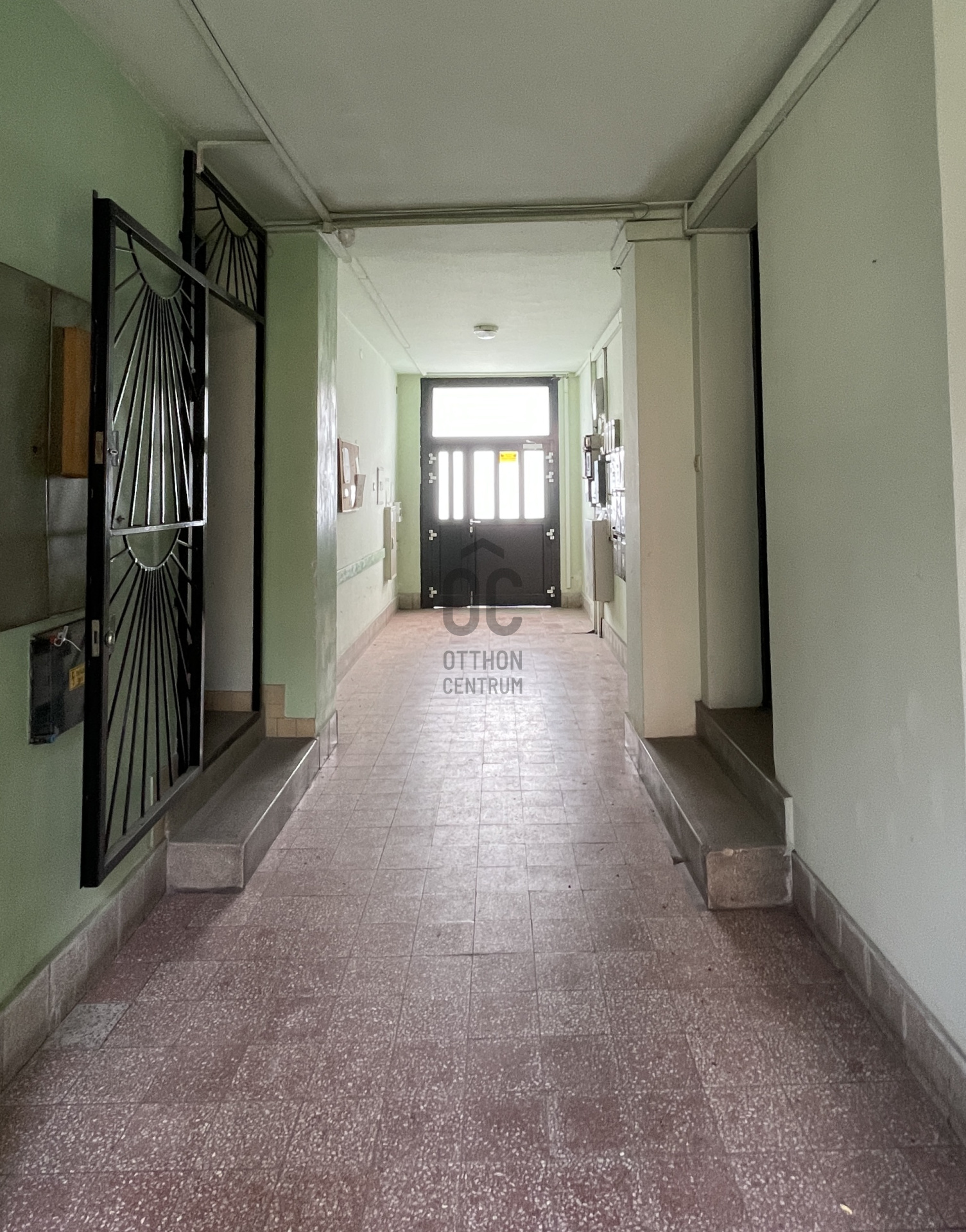 Gallery zoom image
