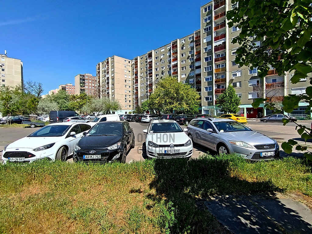Gallery zoom image