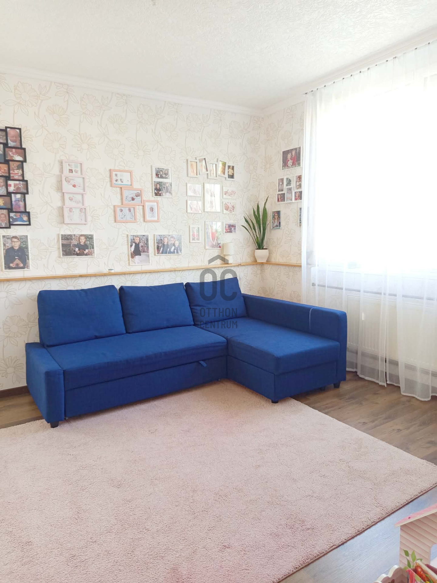 Gallery zoom image