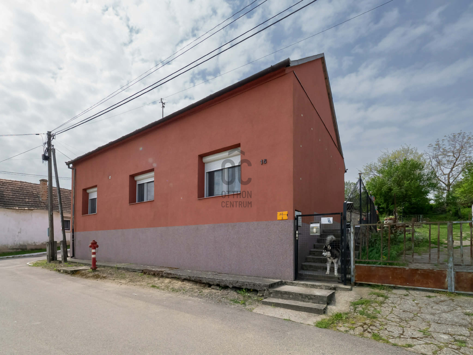 Gallery zoom image