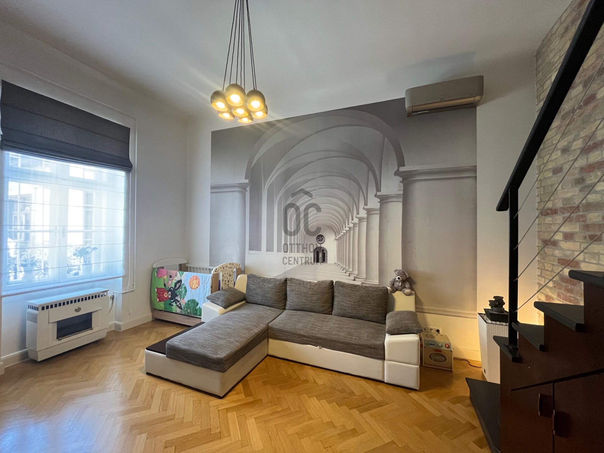 Gallery zoom image