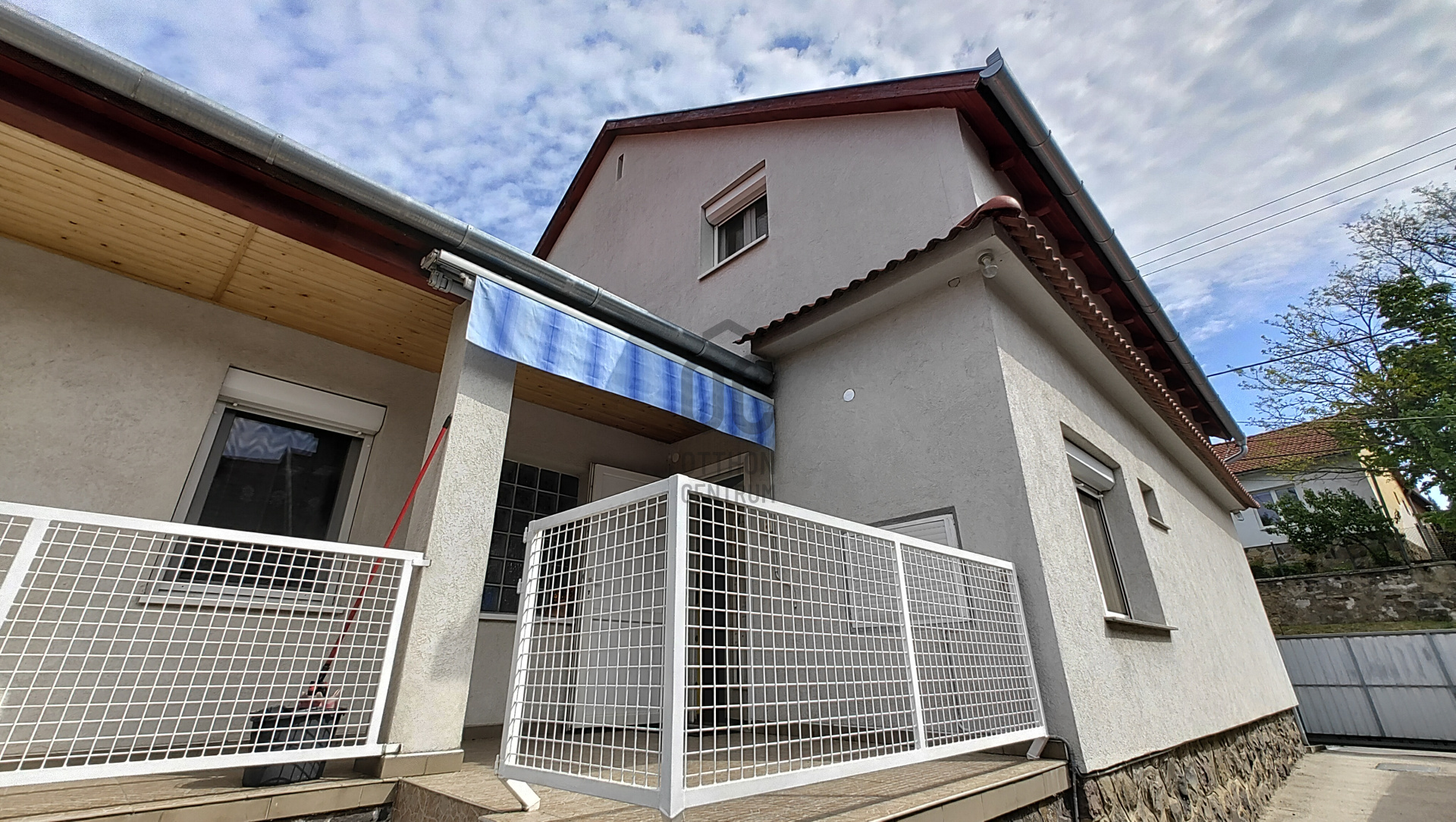 Gallery zoom image